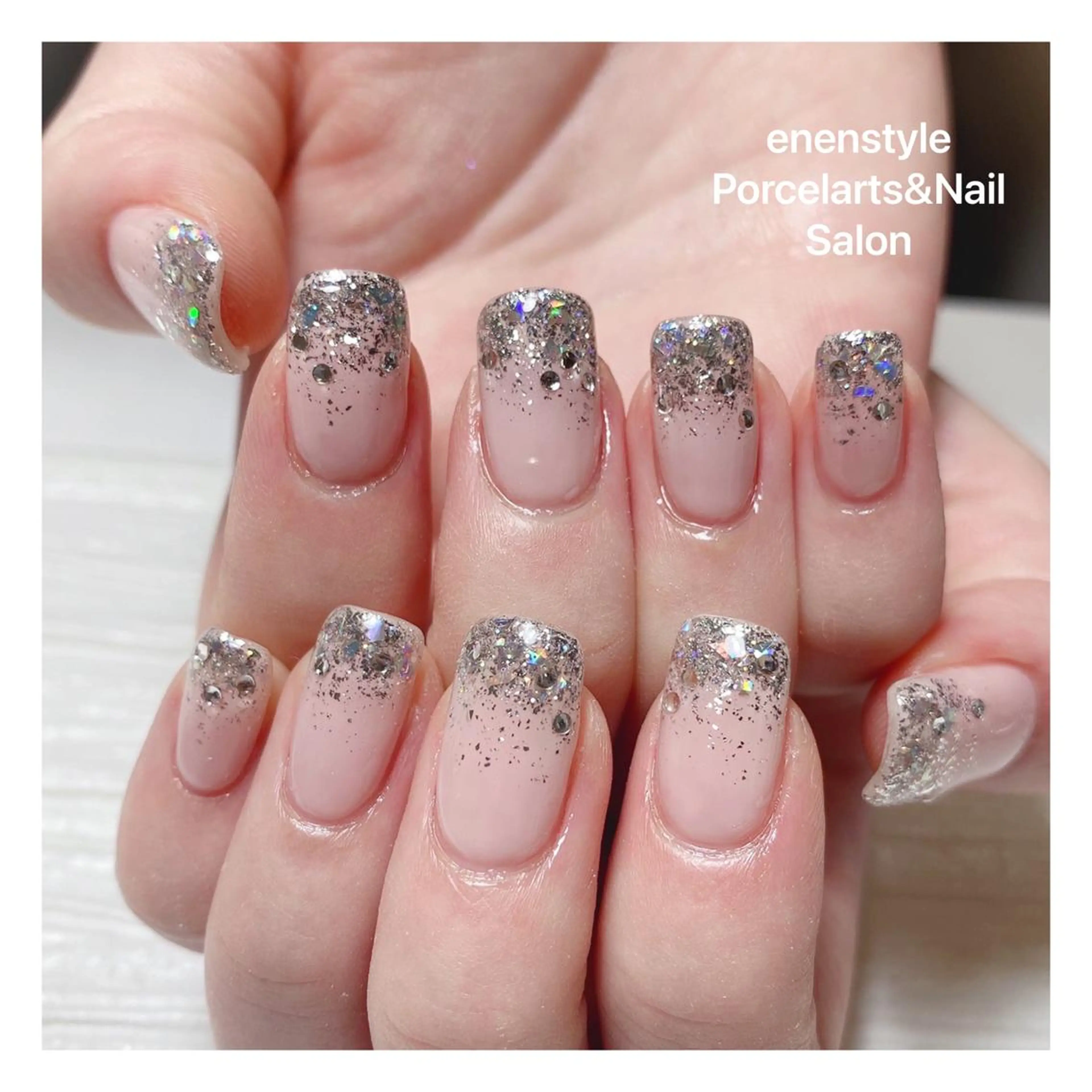 ミディアム ネイル ハンドネイル 👑enen style👑のネイルデザイン