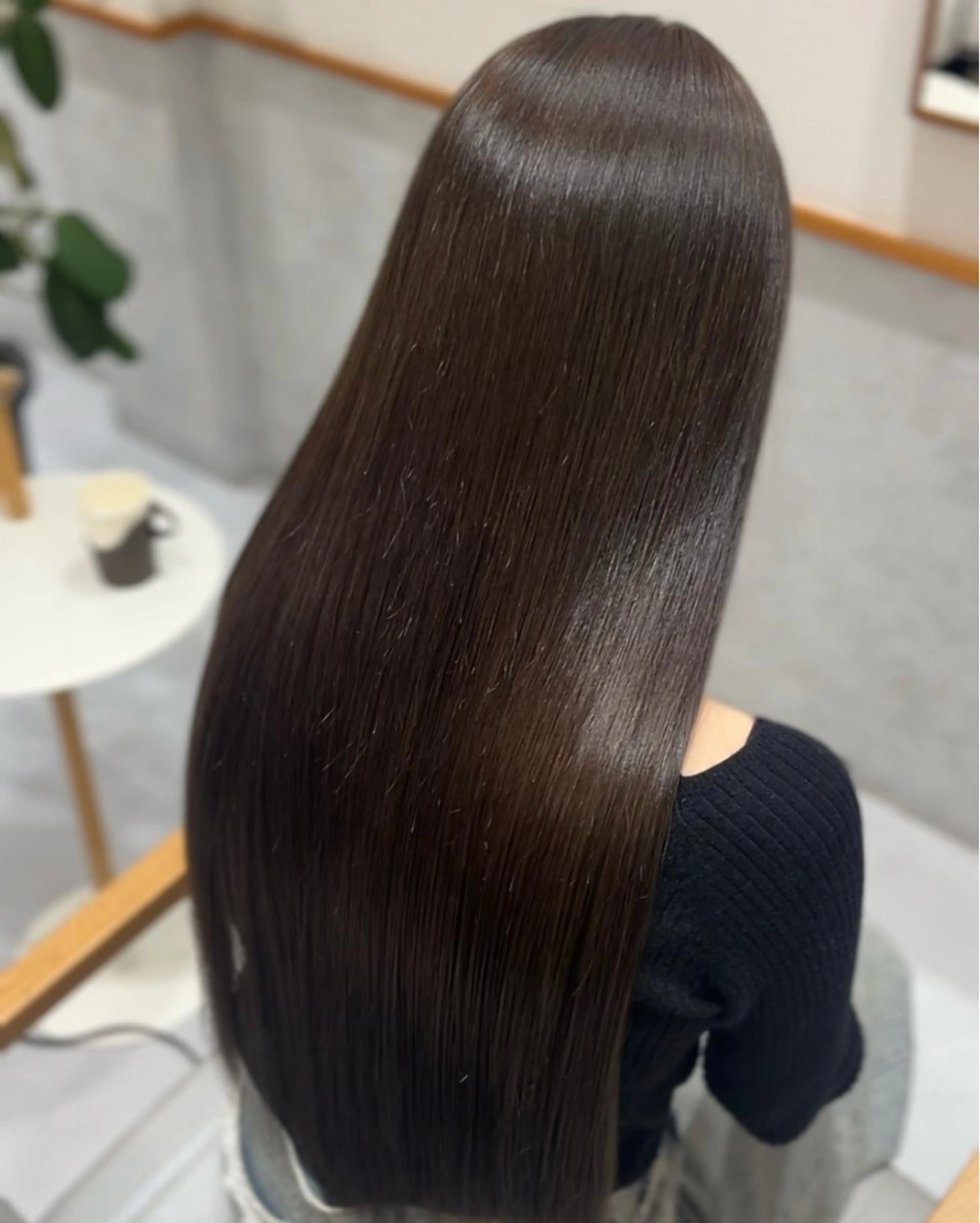 ロング カラー ブリーチ 透明感カラー ブリーチなしカラー ヘアカラー manaka 🪽のヘアスタイル