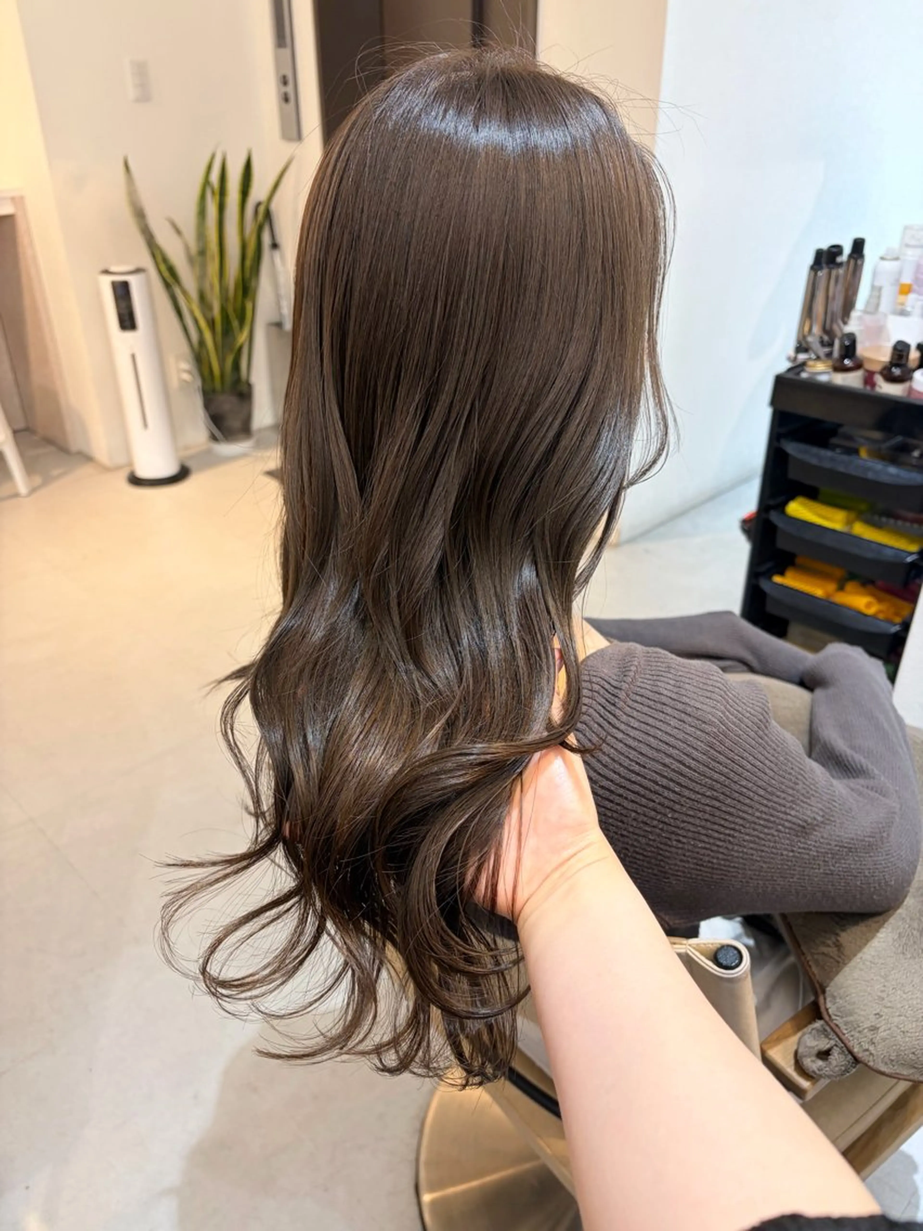 ロング カット ヘアカラー トリートメント ✨色持ちの良い艶 カラー✨蟹江真世のヘアスタイル