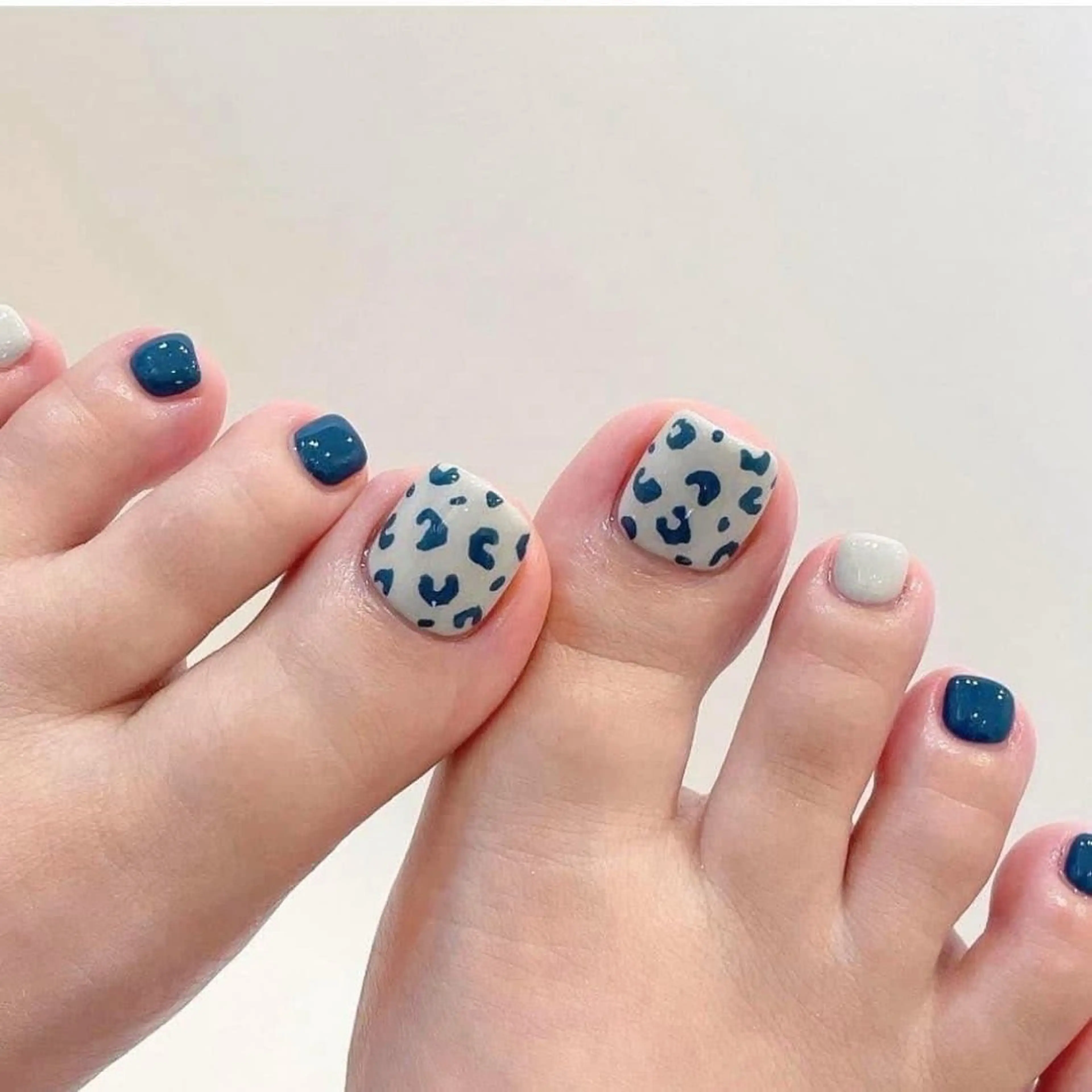 ネイル フットネイル RosyBeauty Salonのネイルデザイン