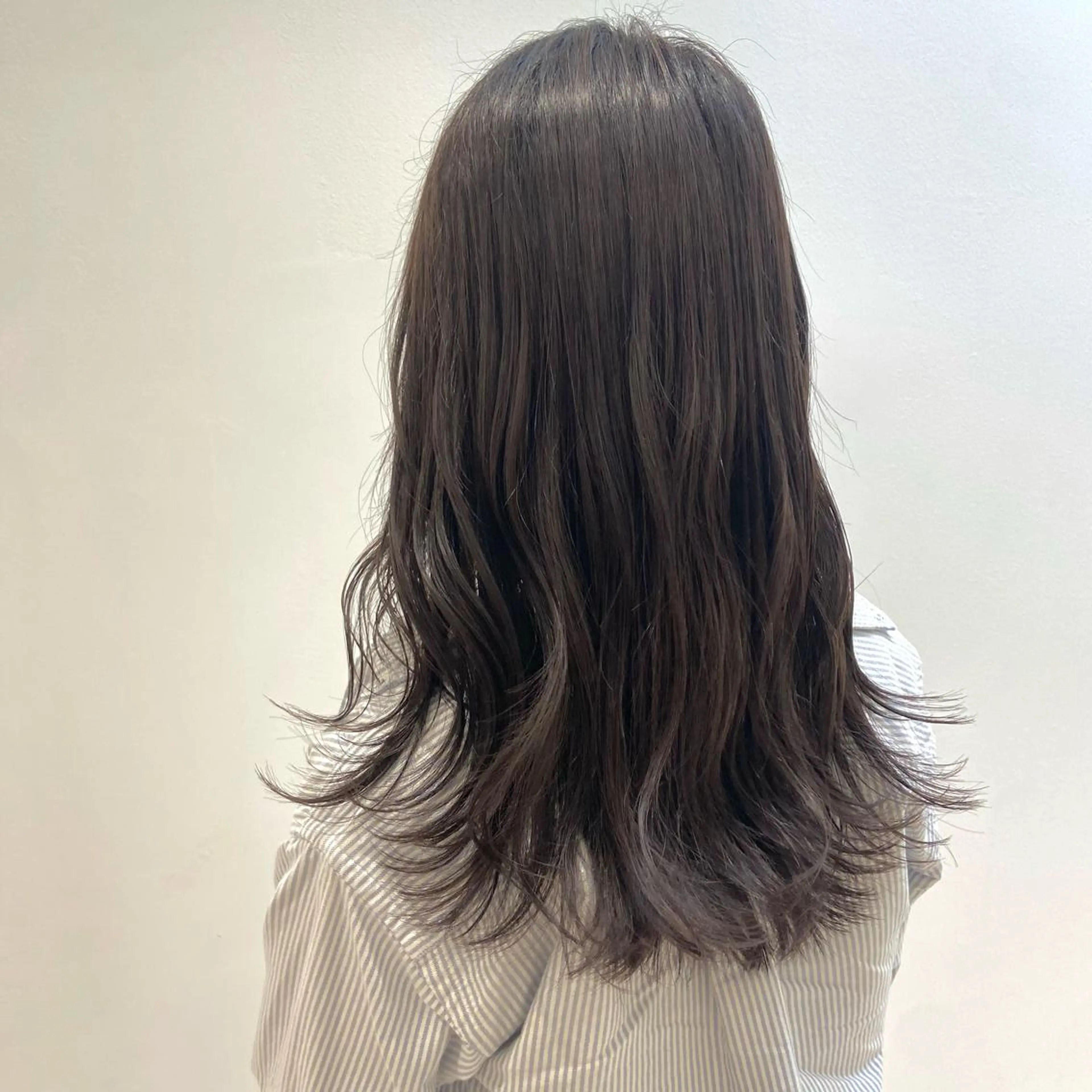 ミディアム ヘアカラー トリートメント loca by tree所属・髪質改善/うる艶ヘア HARUNAのヘアスタイル