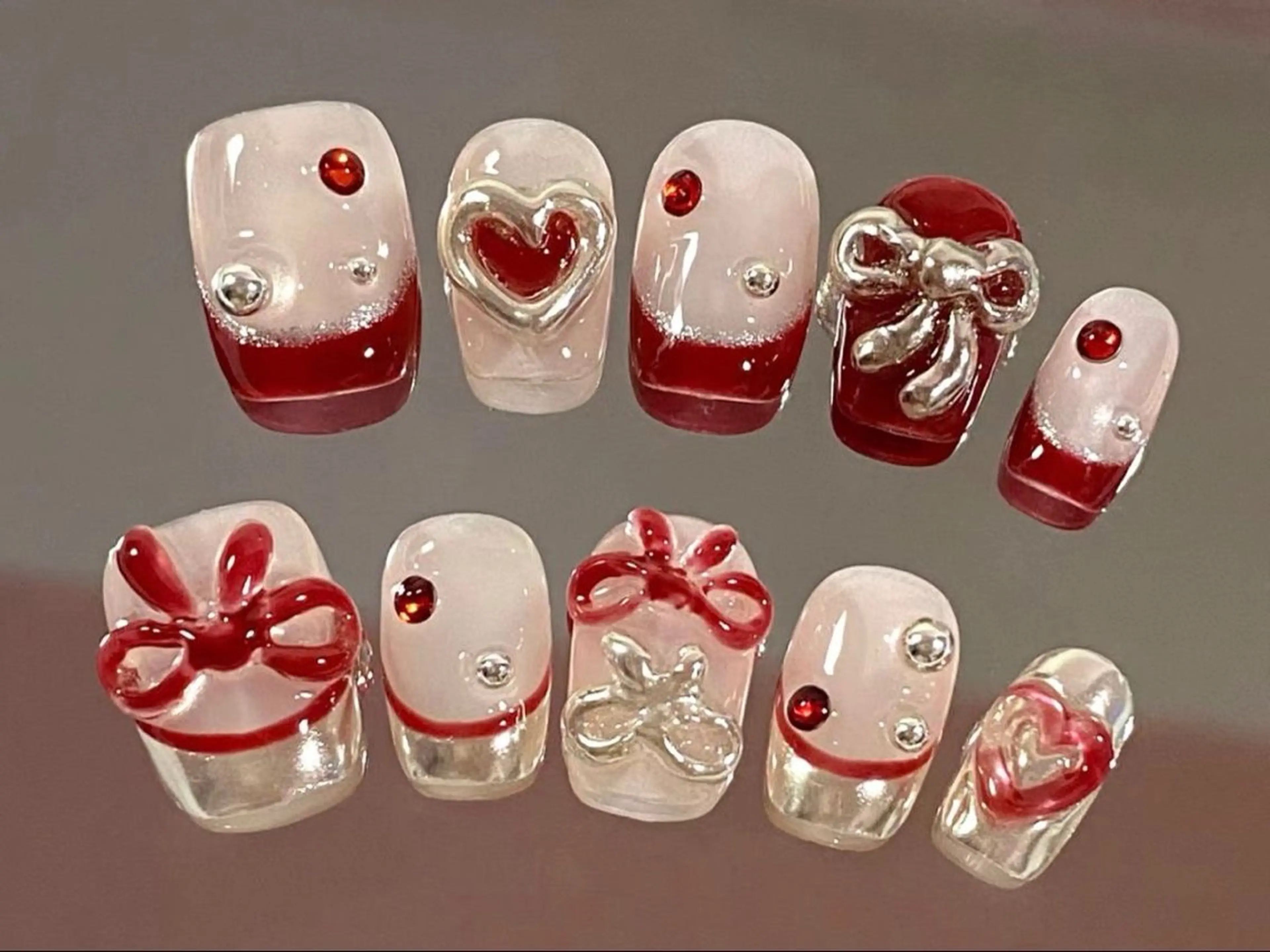 ネイル マグネットネイル ピンク ネイルチップ 冬ネイル ハンドネイル Lee Nailsのネイルデザイン