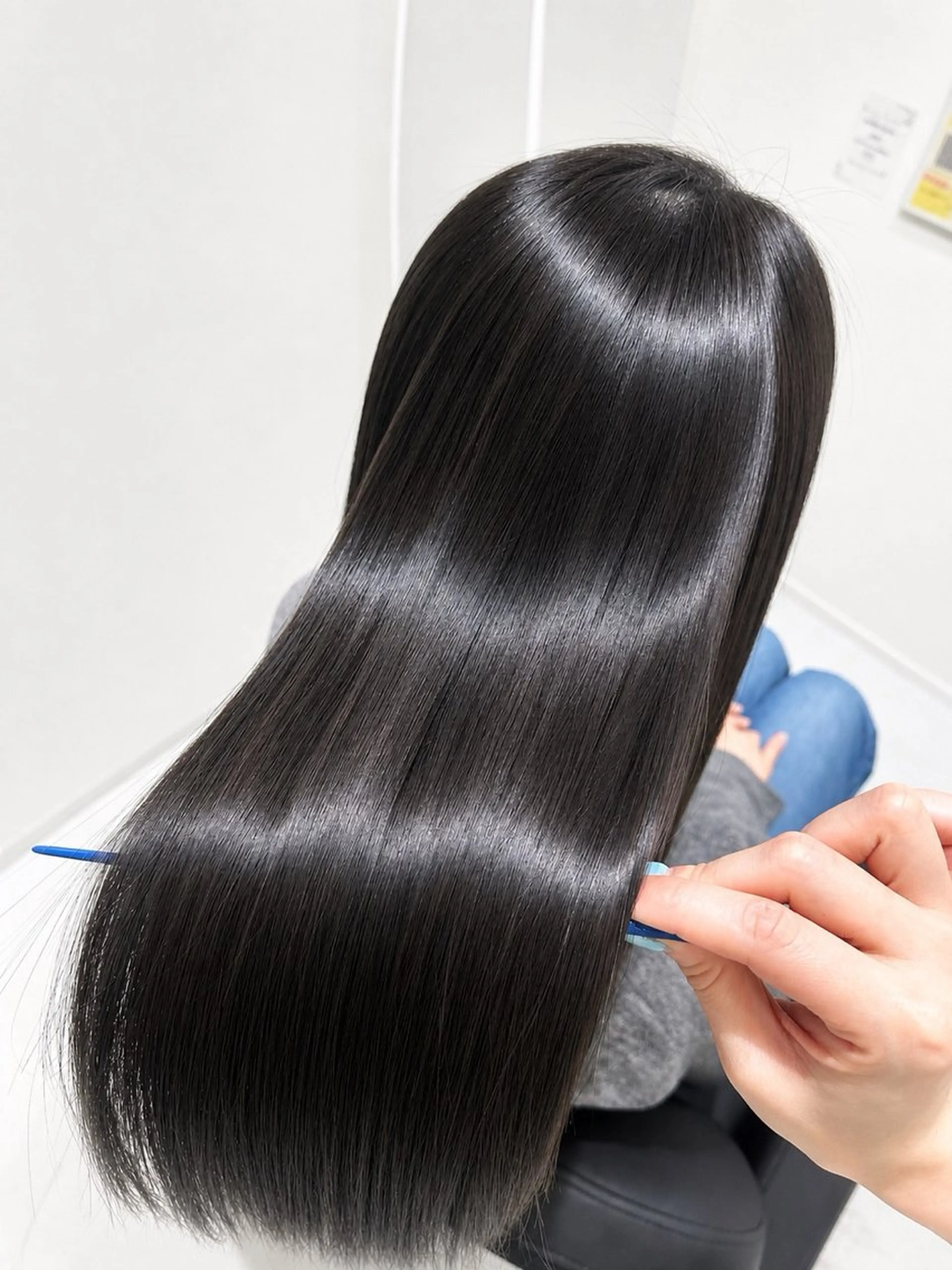 セミロング 縮毛矯正 トリートメント Emuest心斎橋 SAKIのヘアスタイル