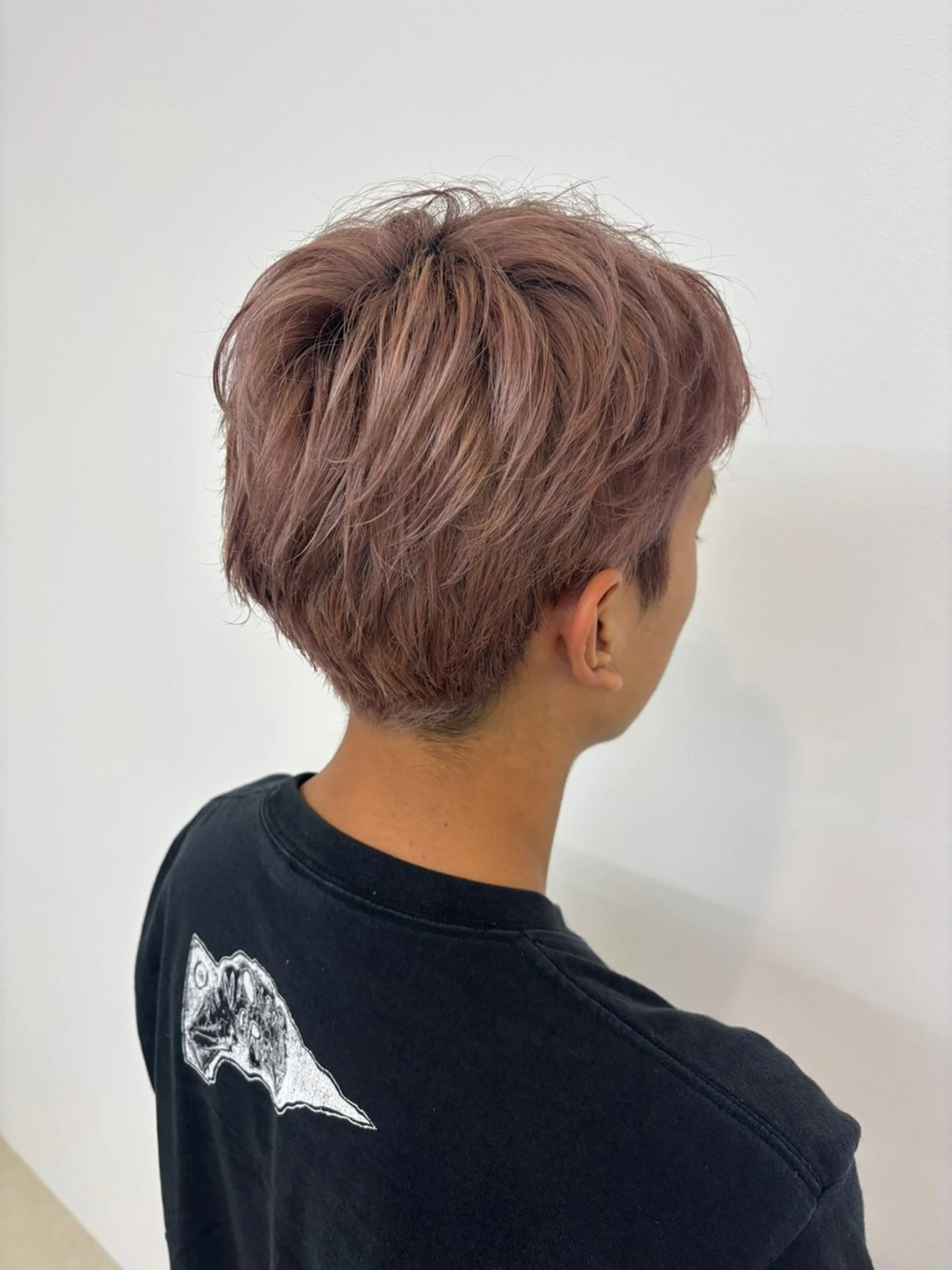 ショート ヘアカラー 村松 音歩のヘアスタイル