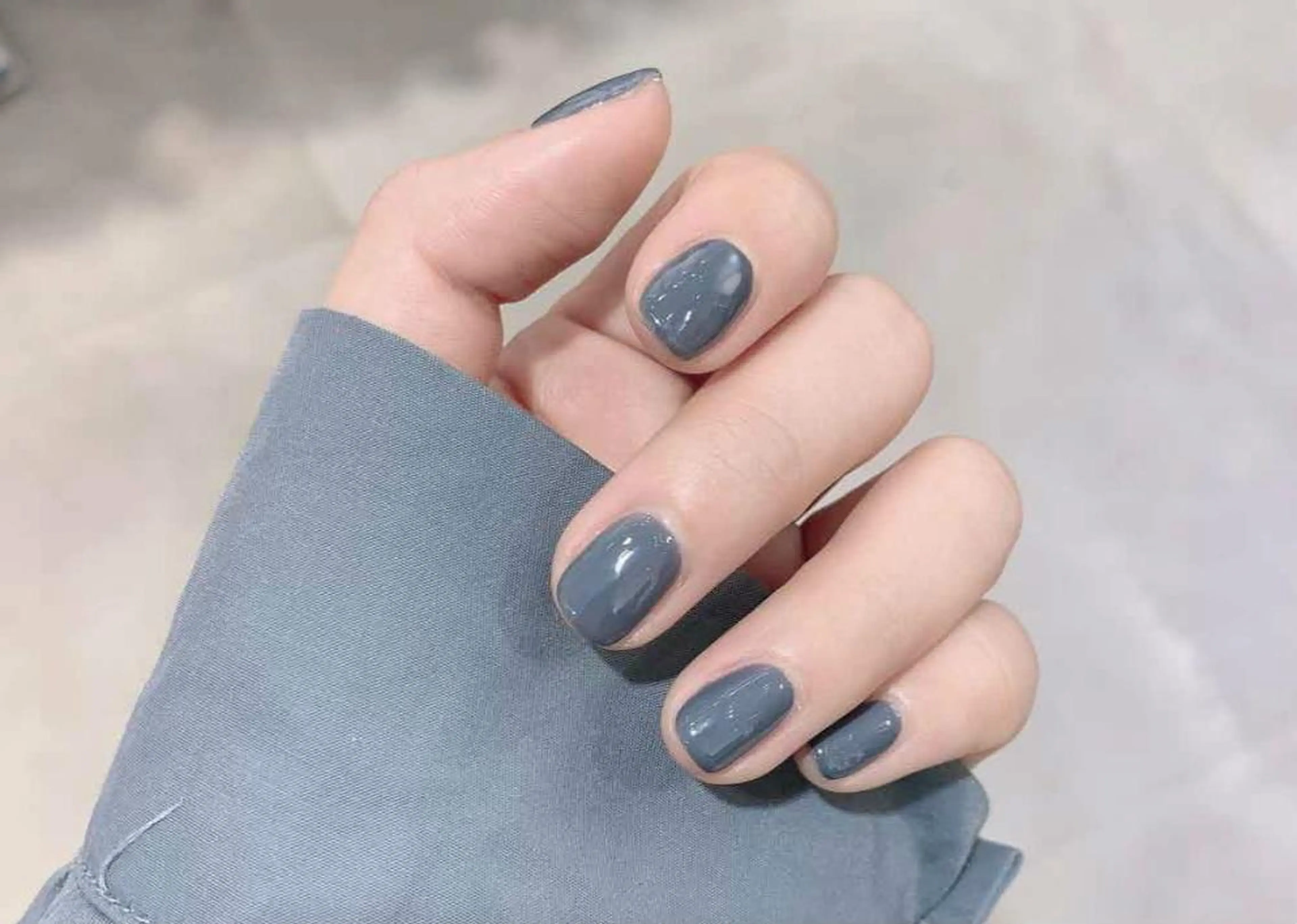 ネイル ネイルリボン 受付スタッフのネイルデザイン