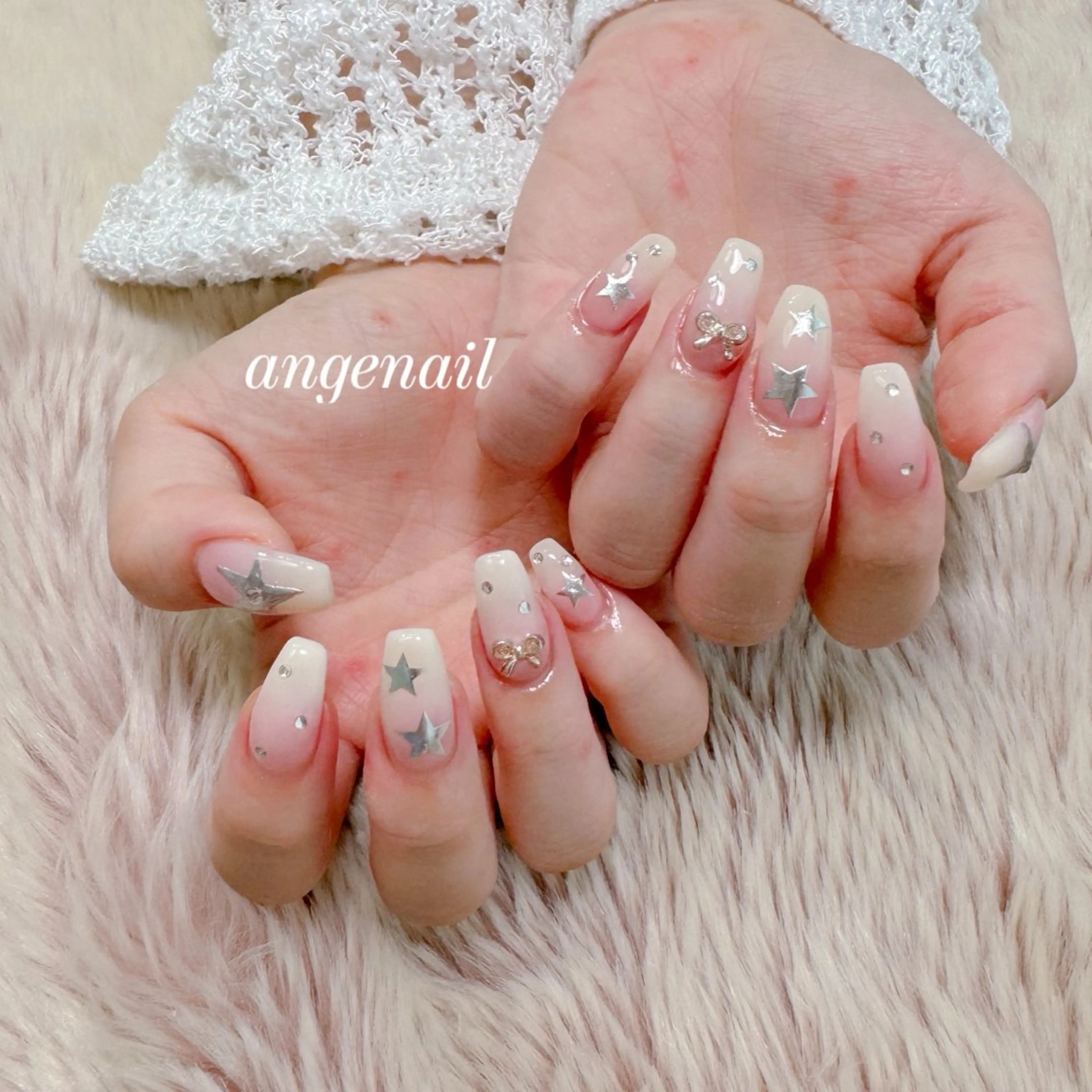 ネイル ハンドネイル オーナーネイリスト MAKIのネイルデザイン