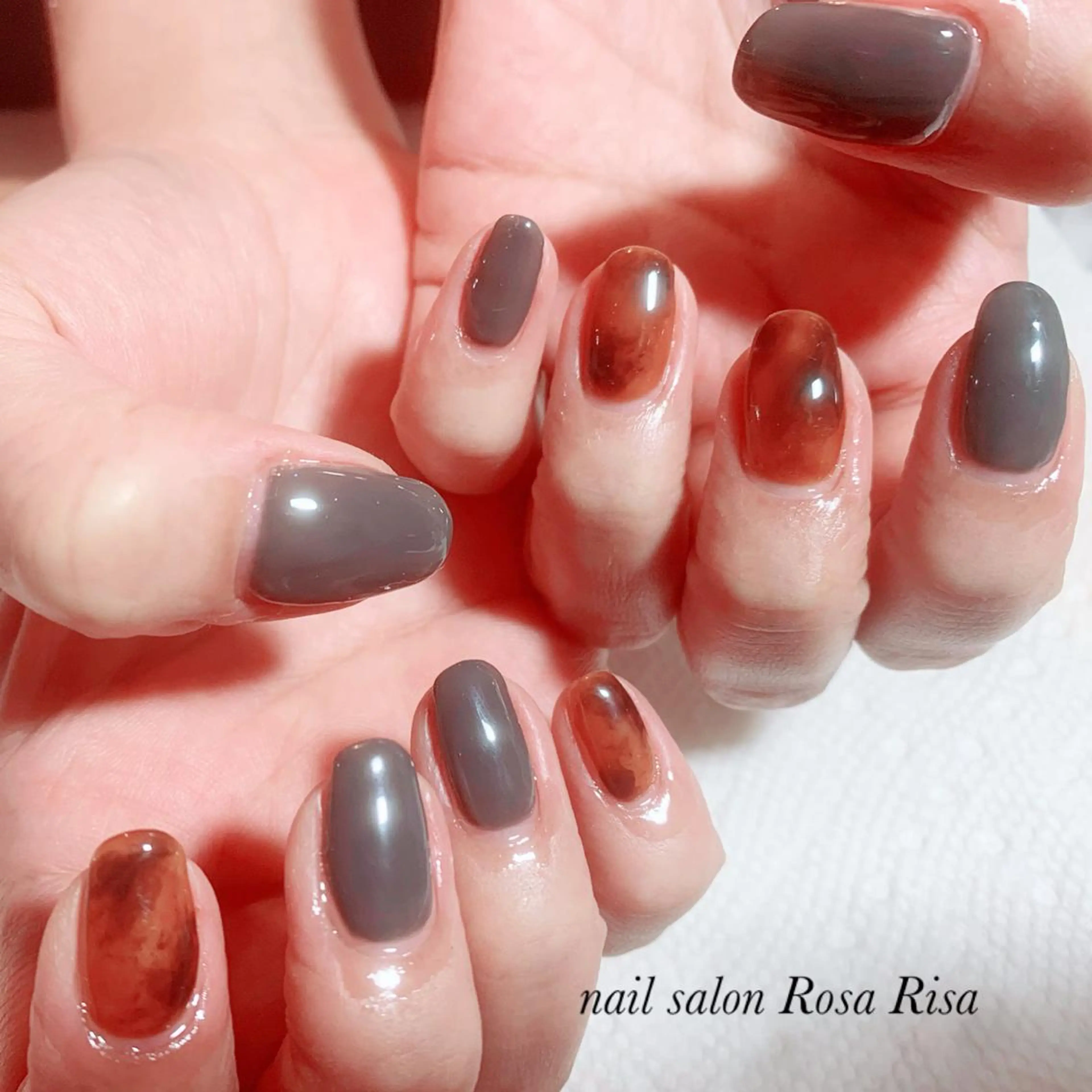 ミディアム ネイル ネイルスタジオ シェイクユアハンズのネイルデザイン