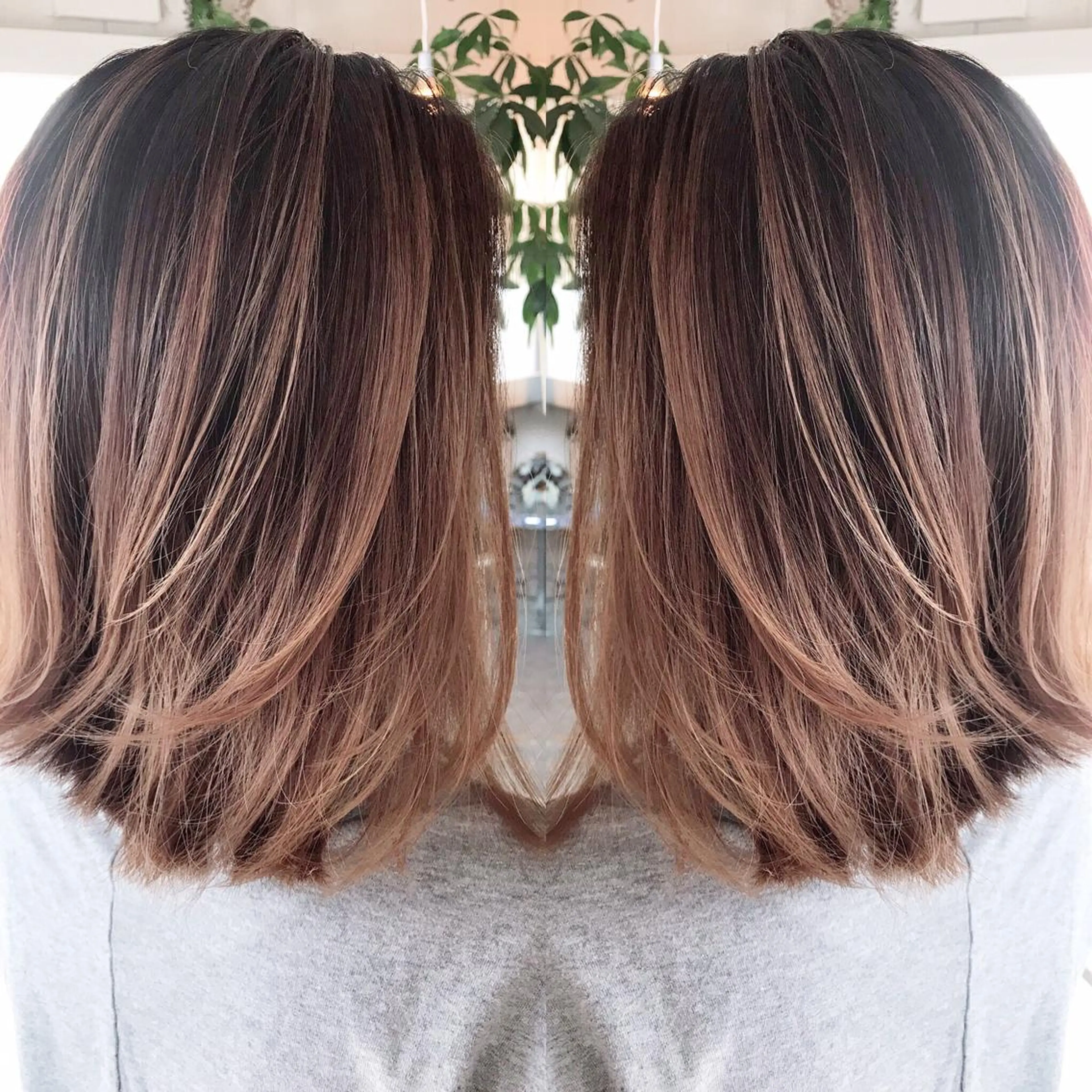 ミディアム カラー ヘアアレンジ お団子ヘア 結婚式・ブライダル 切りっぱなしボブ バレイヤージュ デザインカラー Mariana/ 鶴原-ハイライトのヘアスタイル