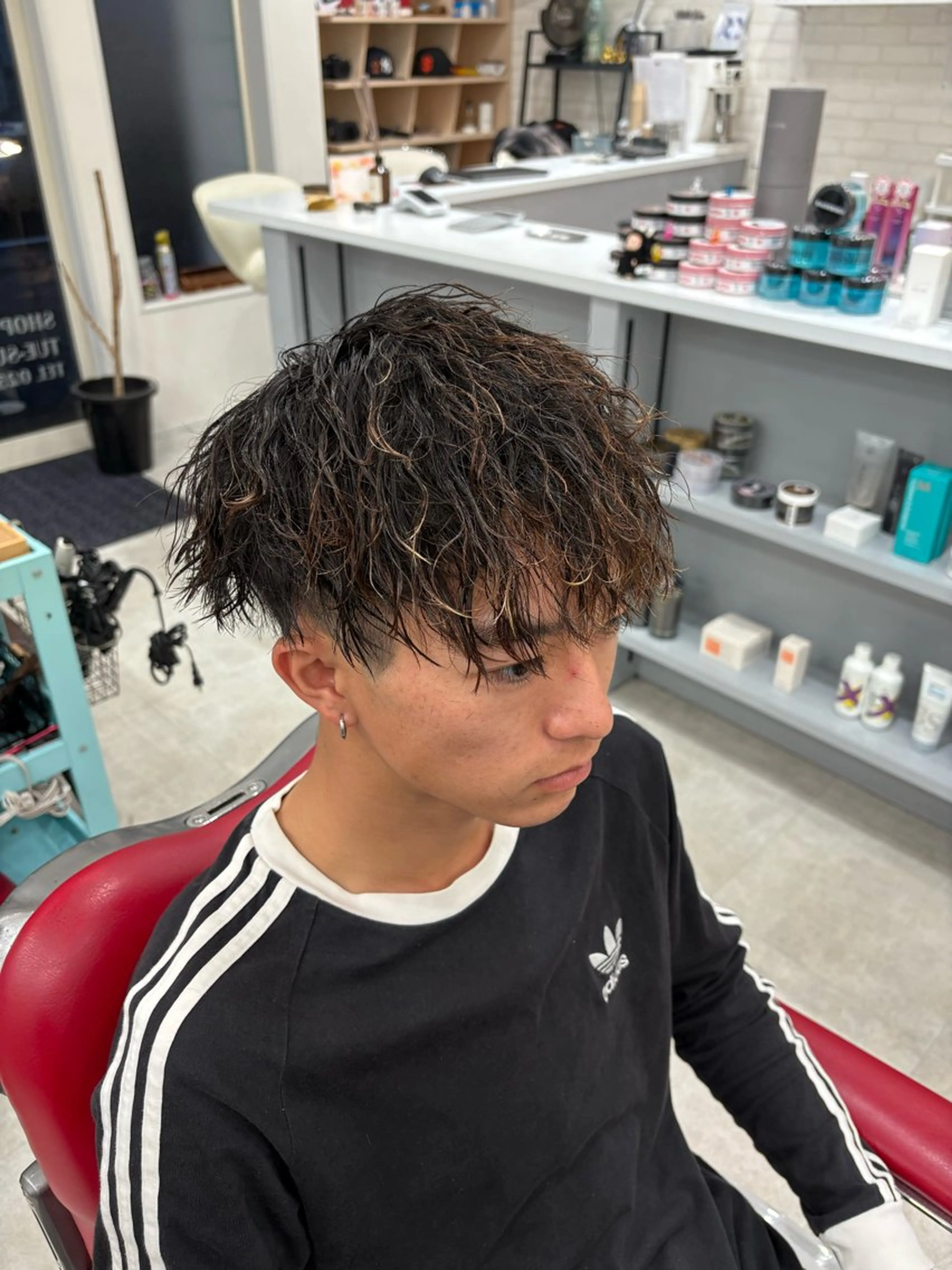ショート パーマ メンズ カット パーマ 本間 颯太のヘアスタイル
