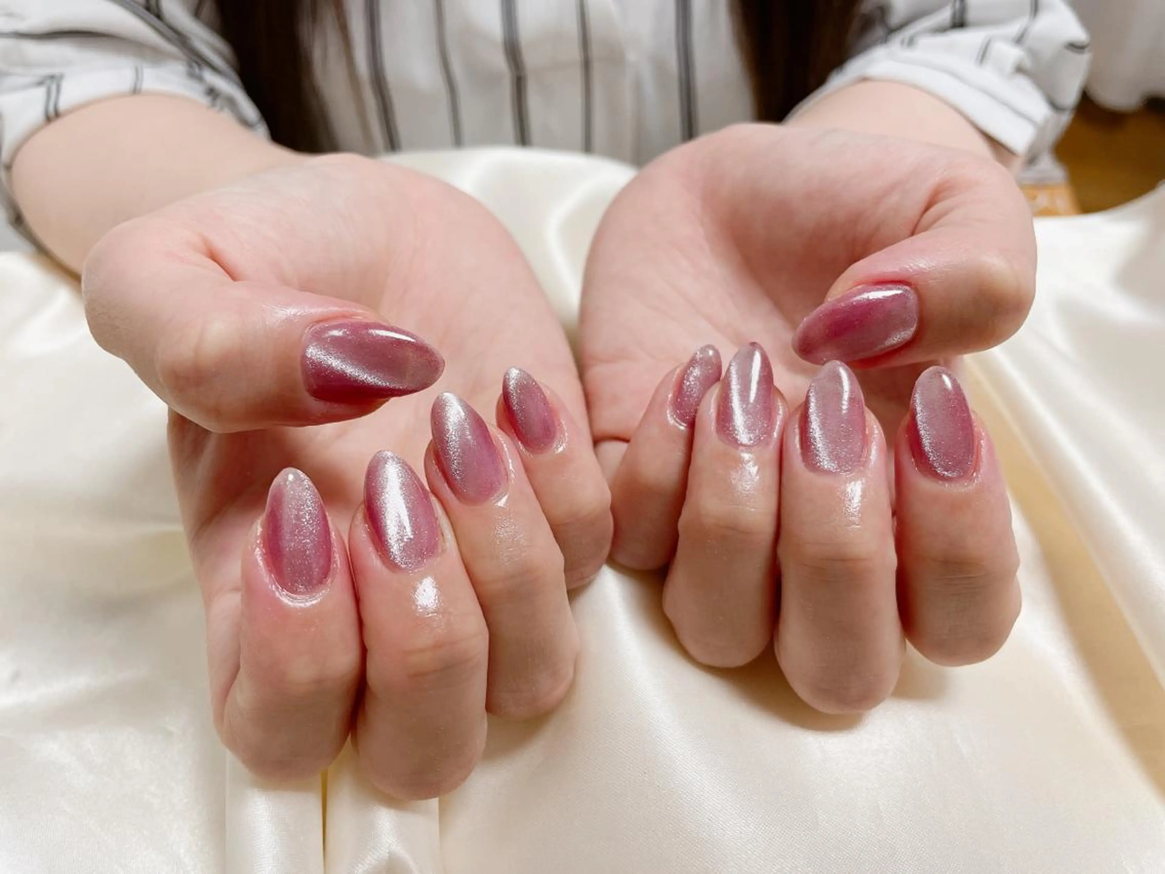 ネイル マグネットネイル ハンドネイル mogunail &blowのネイルデザイン