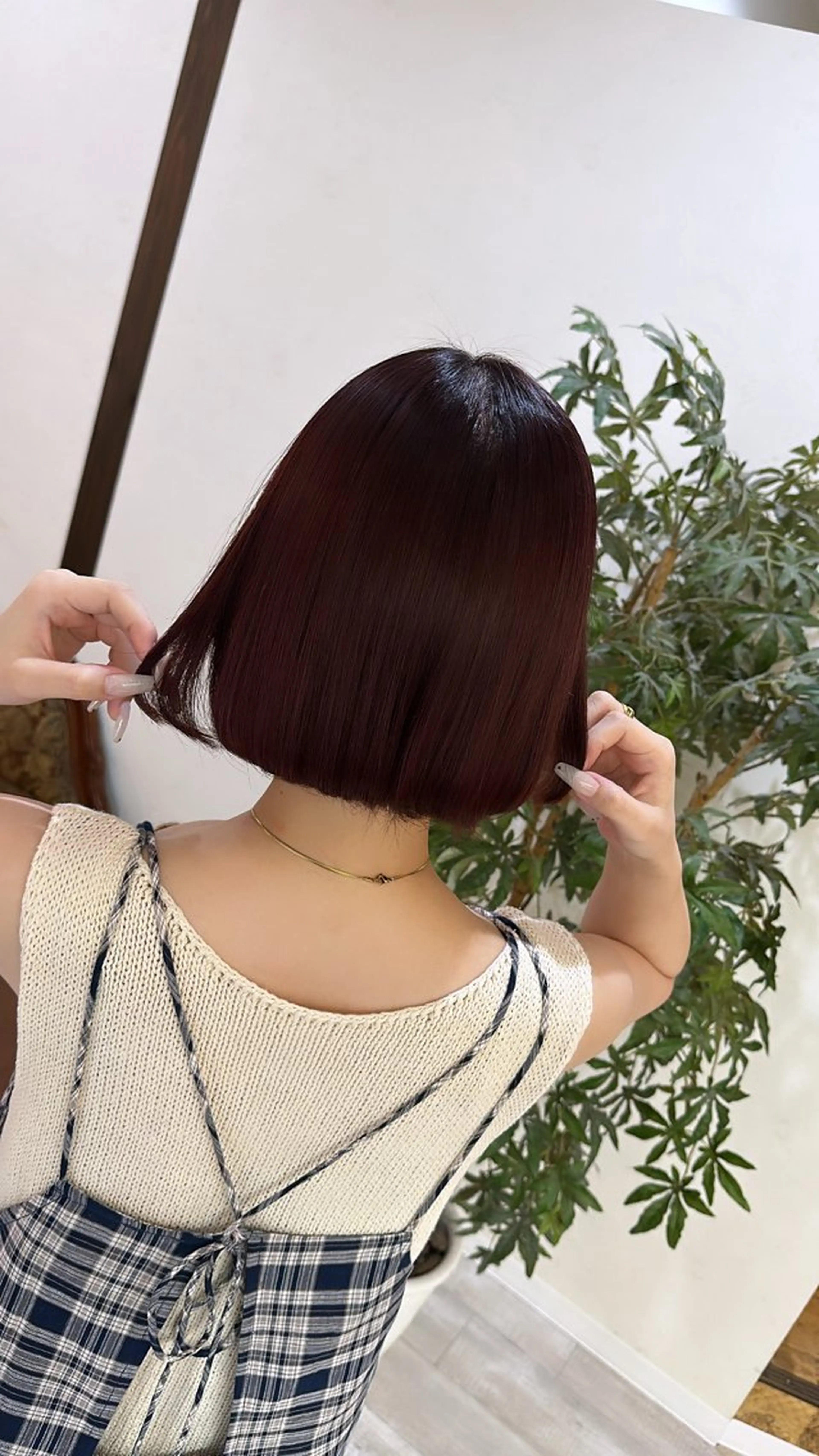 ミディアム カラー 大潮 梨奈のヘアスタイル