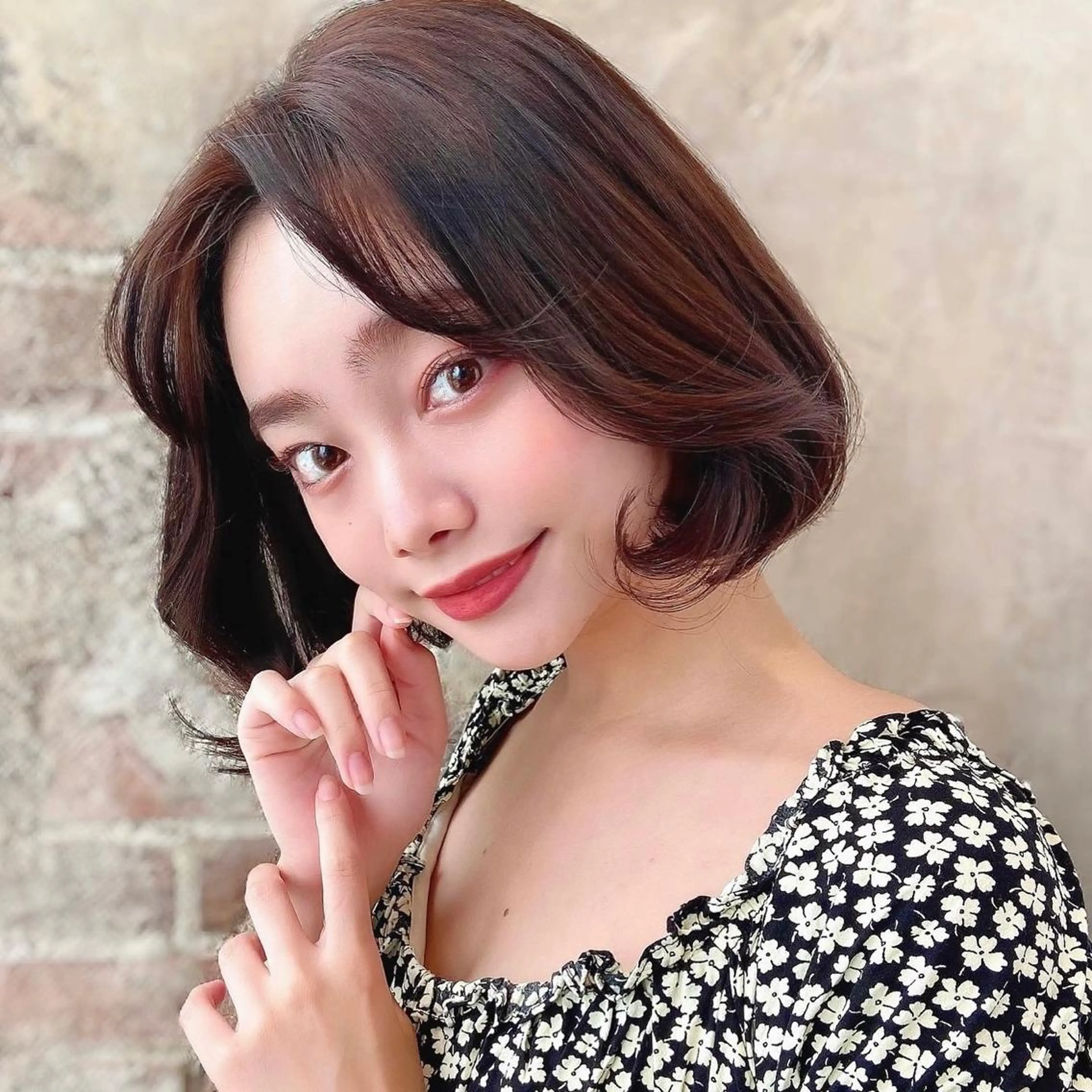 ミディアム カラー パーマ ヘアアレンジ インナーカラー ボブ 韓国風ヘア 似合わせカット シースルーバング 🌈小顔似合わせ SHIHO🌈のヘアスタイル