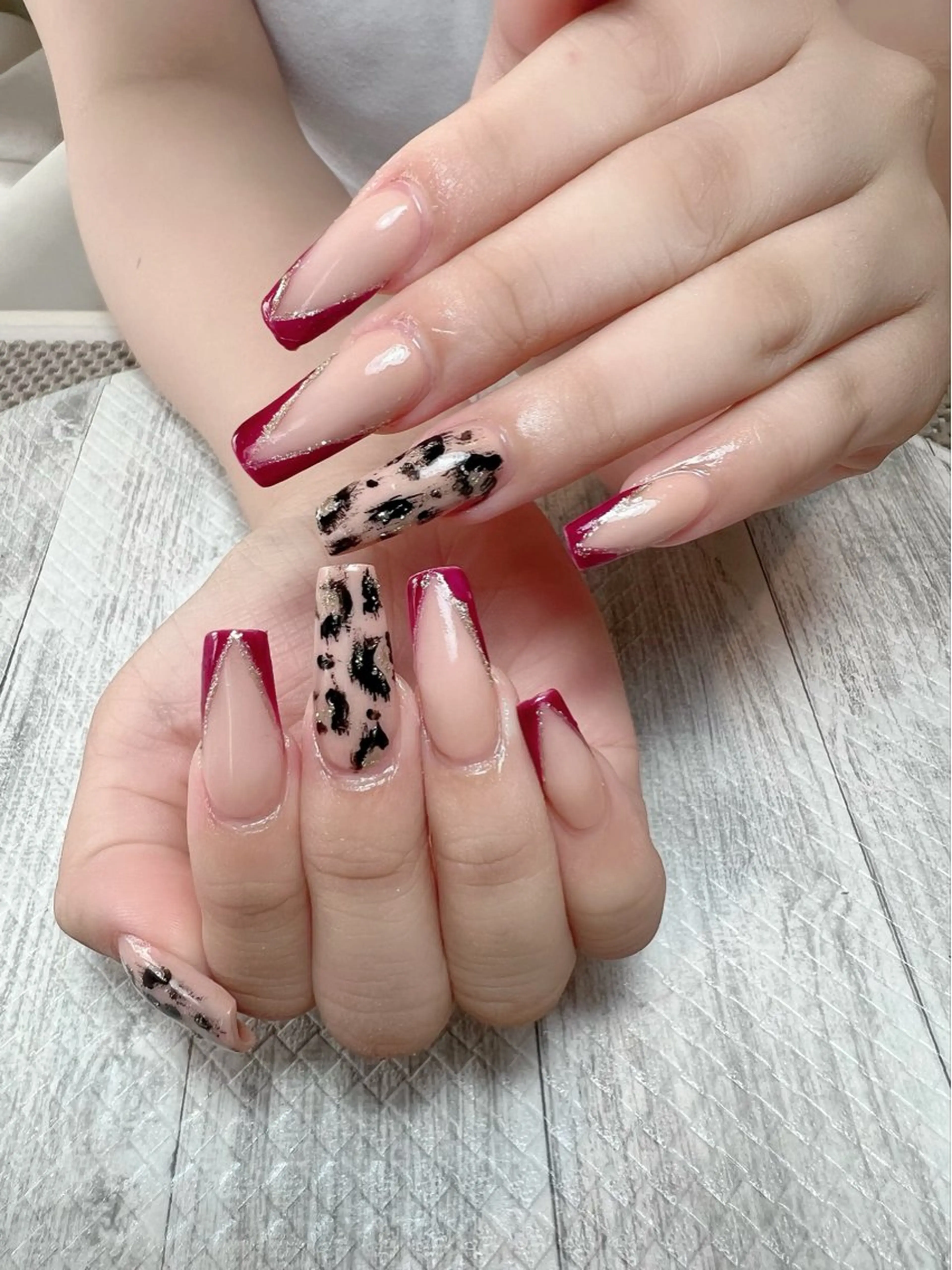 ネイル アートネイル ボルドー フットネイル フレンチネイル ジェルネイル ハンドネイル シェヌネイル JURAのネイルデザイン