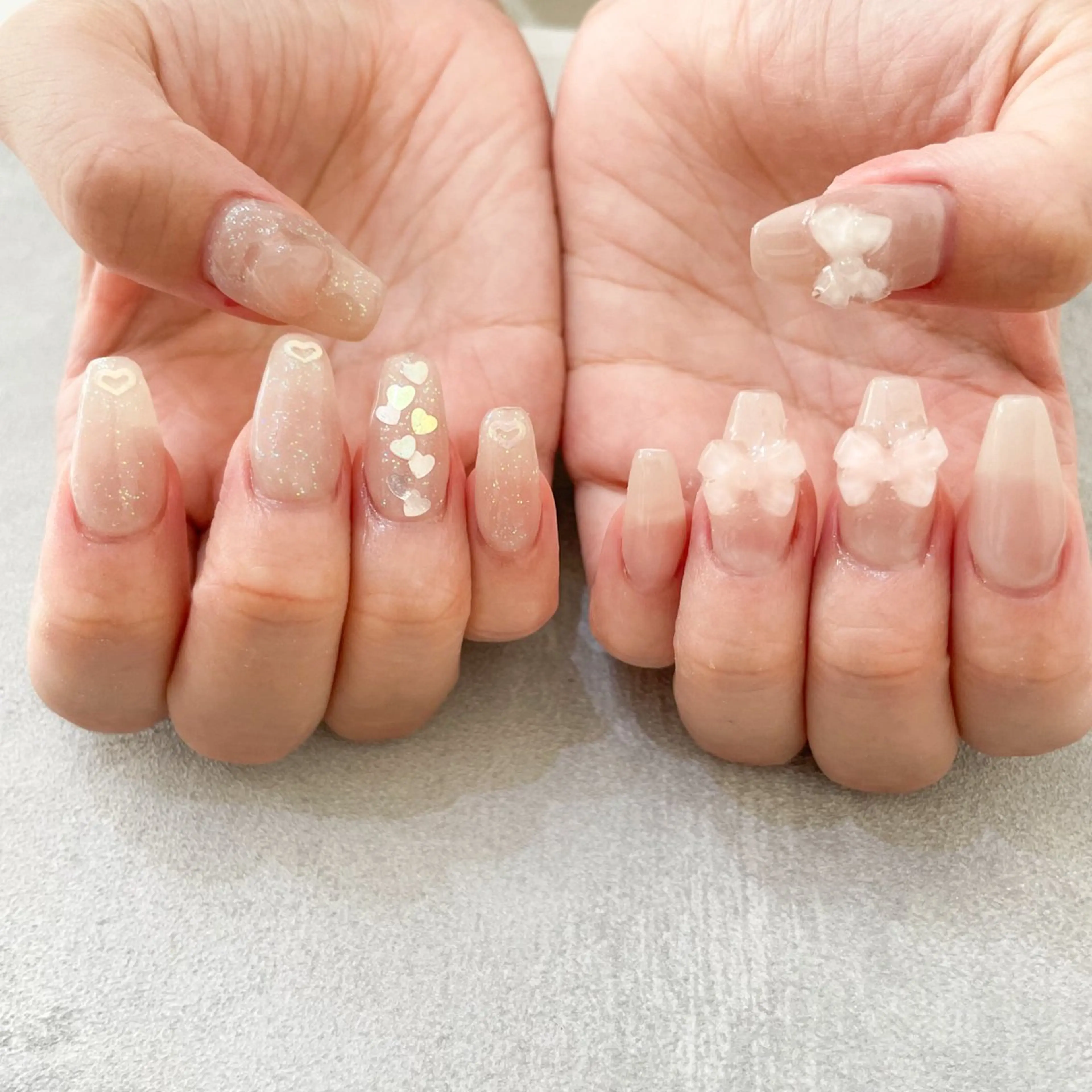 ネイル ハンドネイル ゴテゴテ💙ワンホン リオナのネイルデザイン