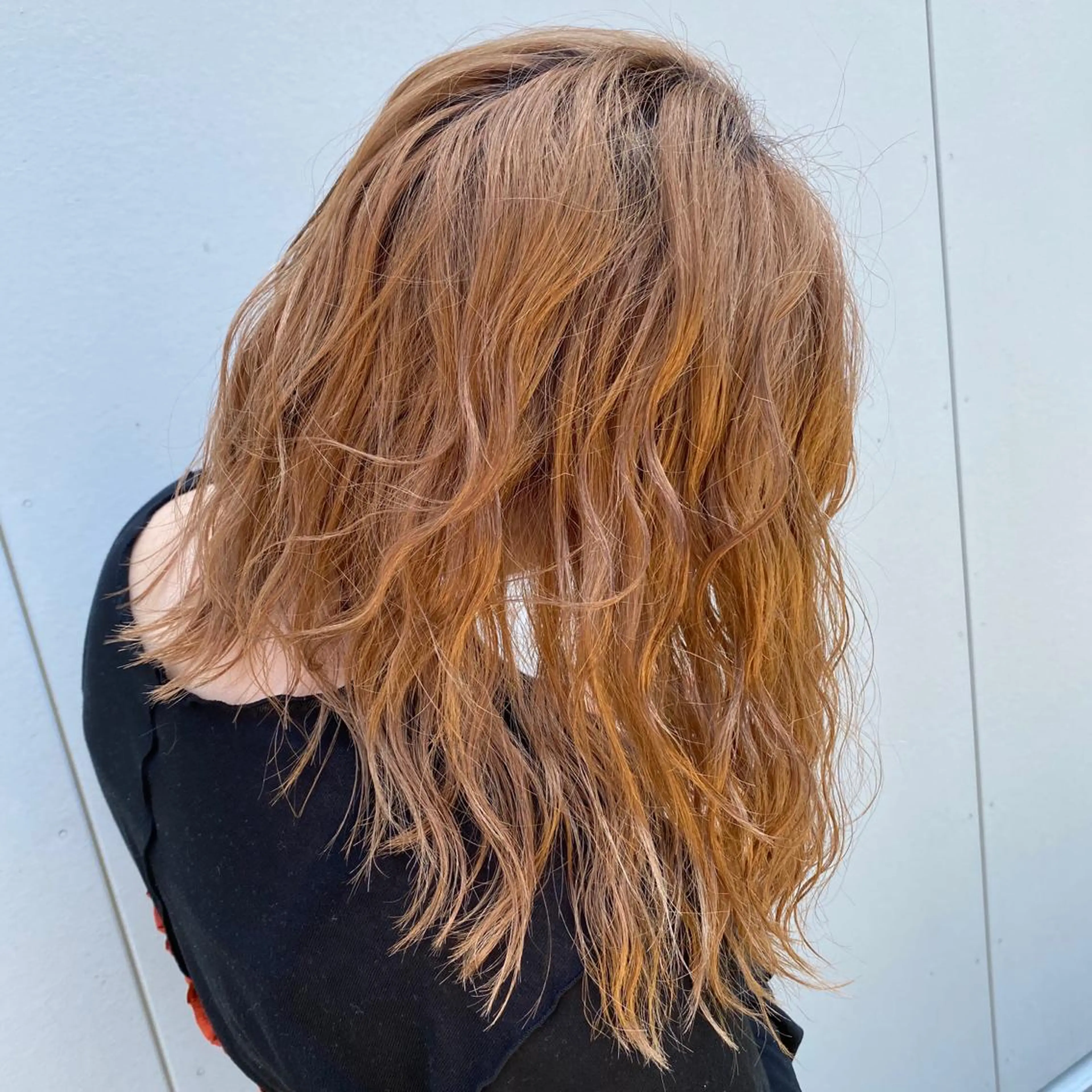 ミディアム カラー カット ヘアカラー トリートメント 美髪ストレート 川本雄己のヘアスタイル