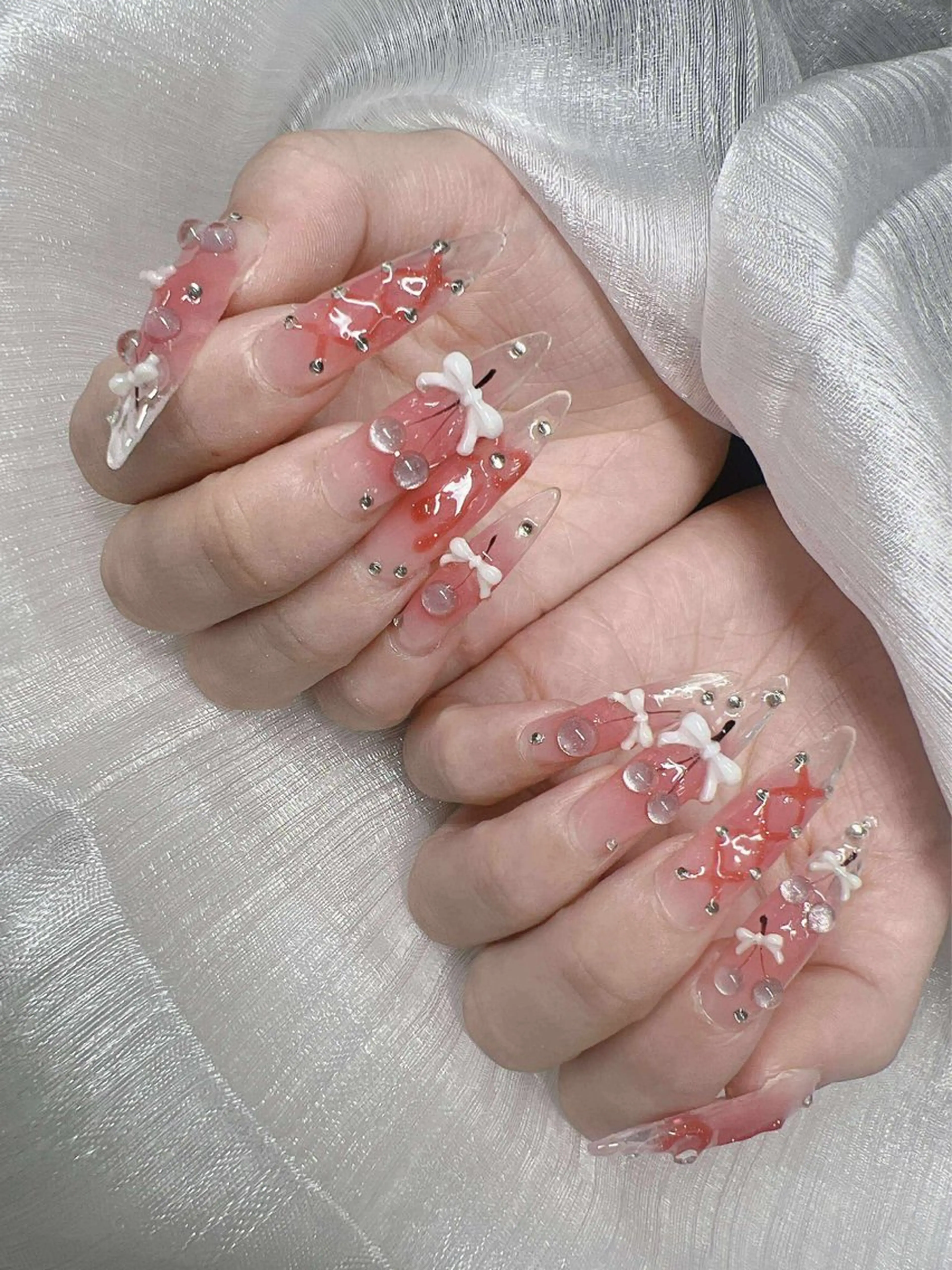 ネイル 長さ出し グラデーション 卒業式 キラキラネイル マグネットネイル ハンドネイル Lee Nailsのネイルデザイン