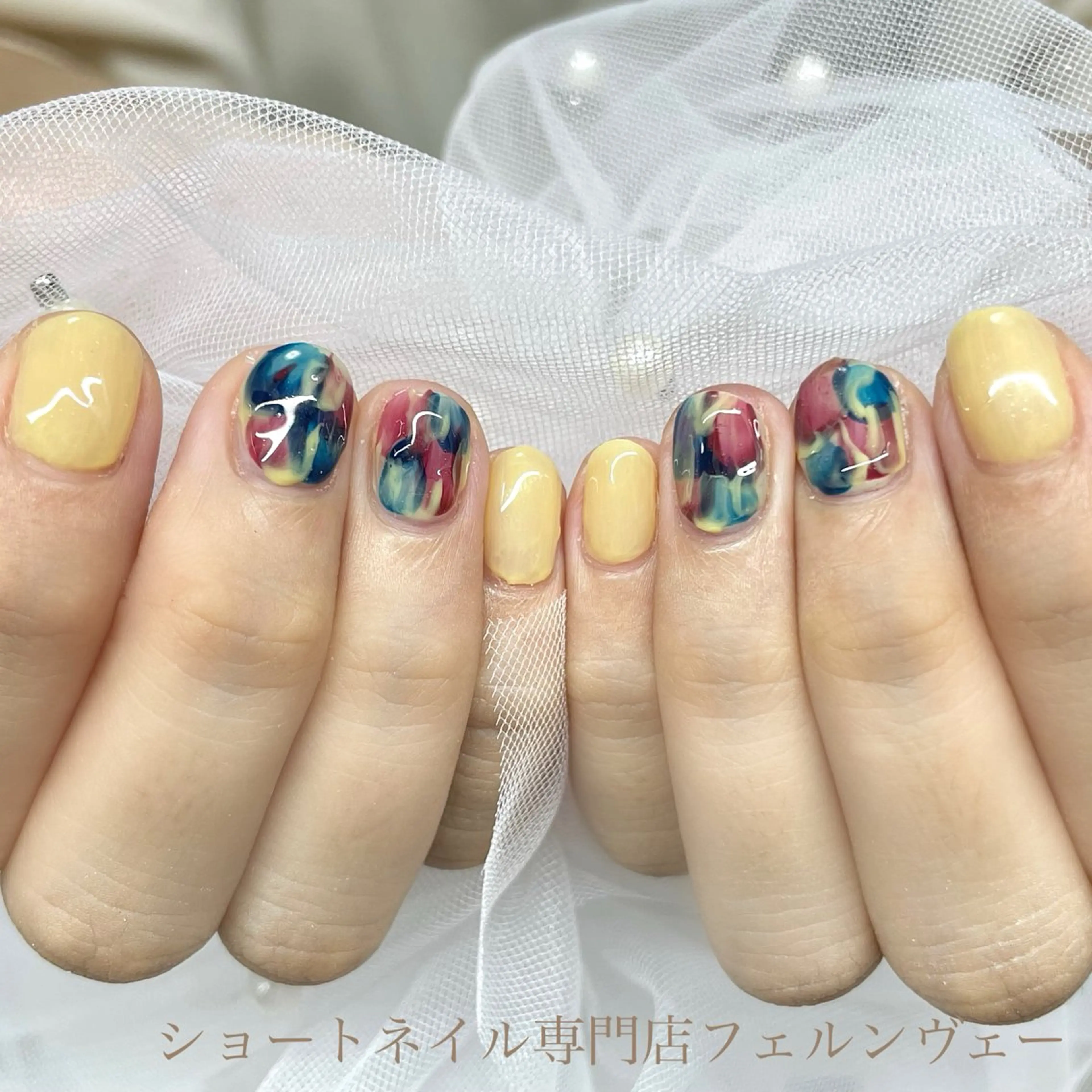 ネイル ジェルネイル ニュアンスネイル パラジェル ショートネイル ハンドネイル ショートネイル専門店 フェルンヴェー代々木のネイルデザイン