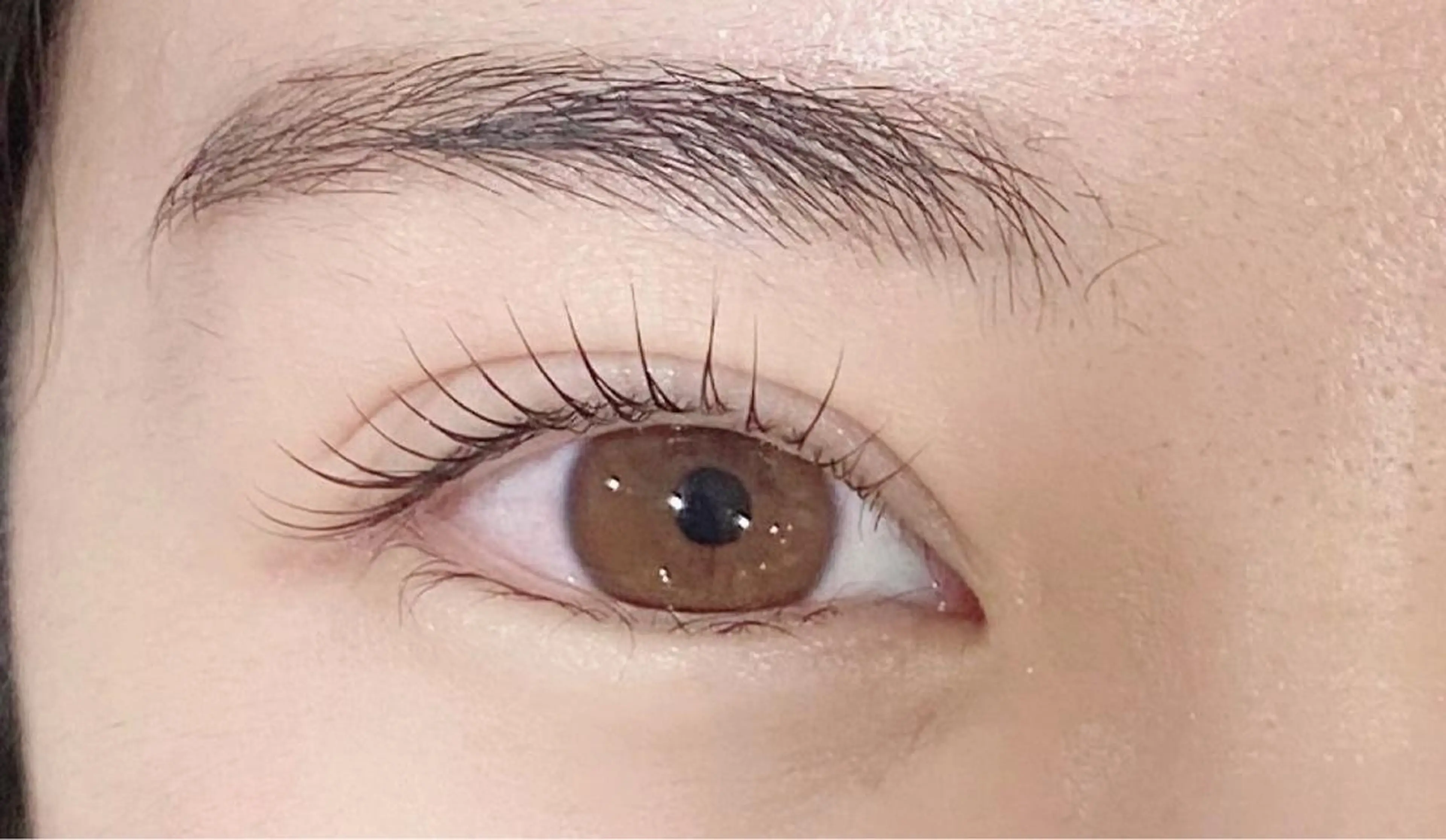 メーテルラッシュリフト💖韓国アイドル風パーマ💖目頭から黒目辺りまでは立ち上げ黒目から目尻にかけてタレ下げるパーマですの写真