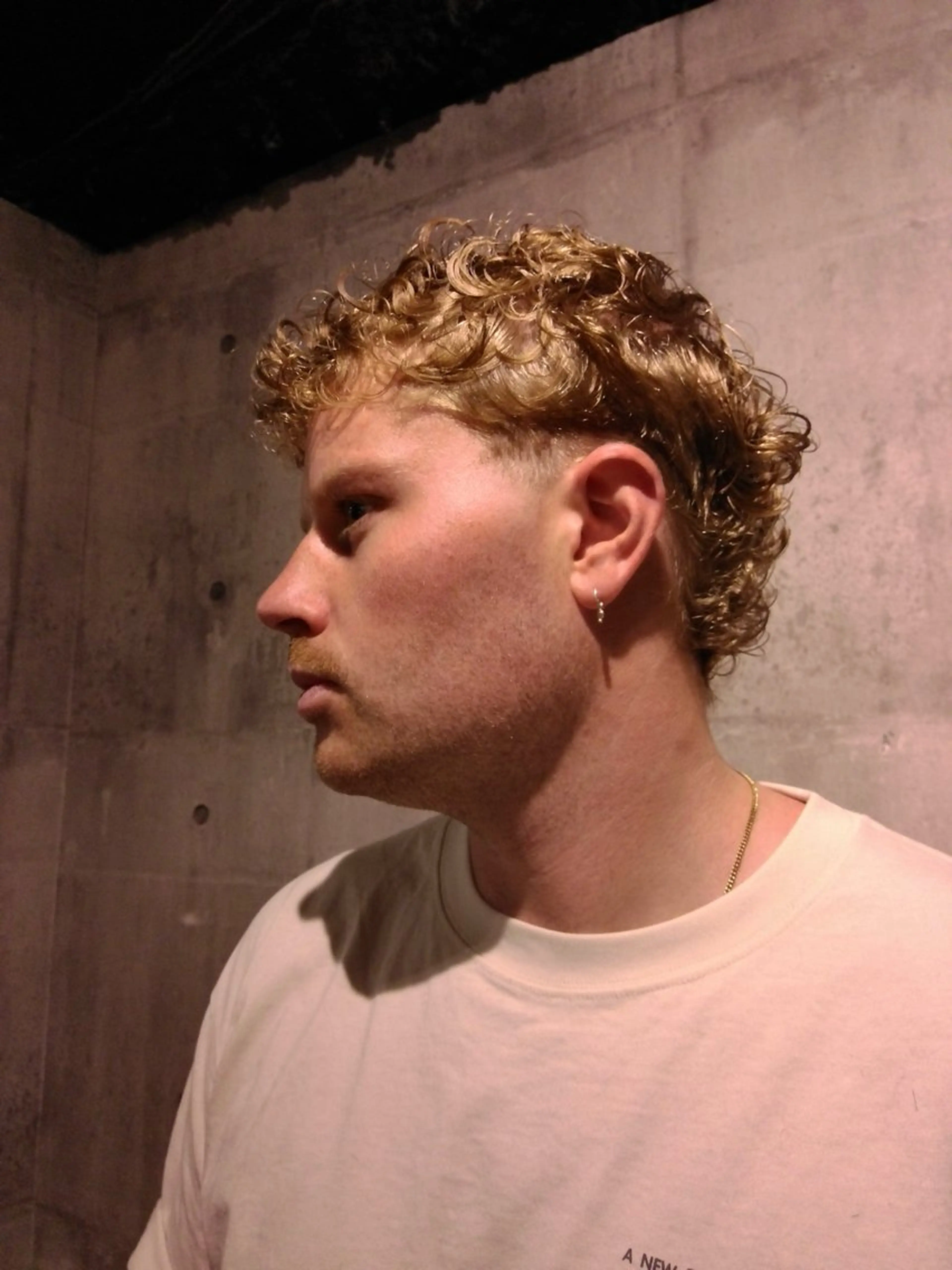メンズ マレットヘア カット 窪田 力也のヘアスタイル