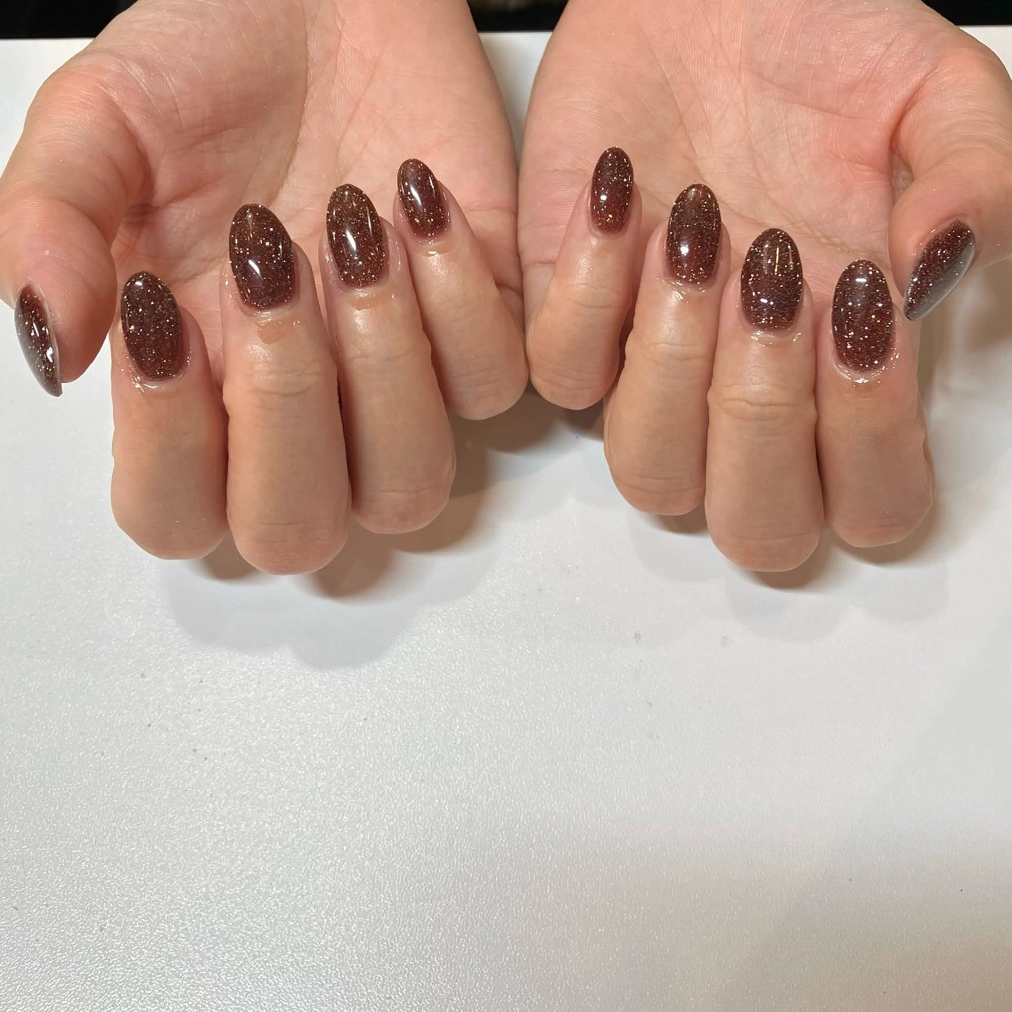 ネイル ブラウン フラッシュネイル キラキラネイル ハンドネイル Take Manaのネイルデザイン