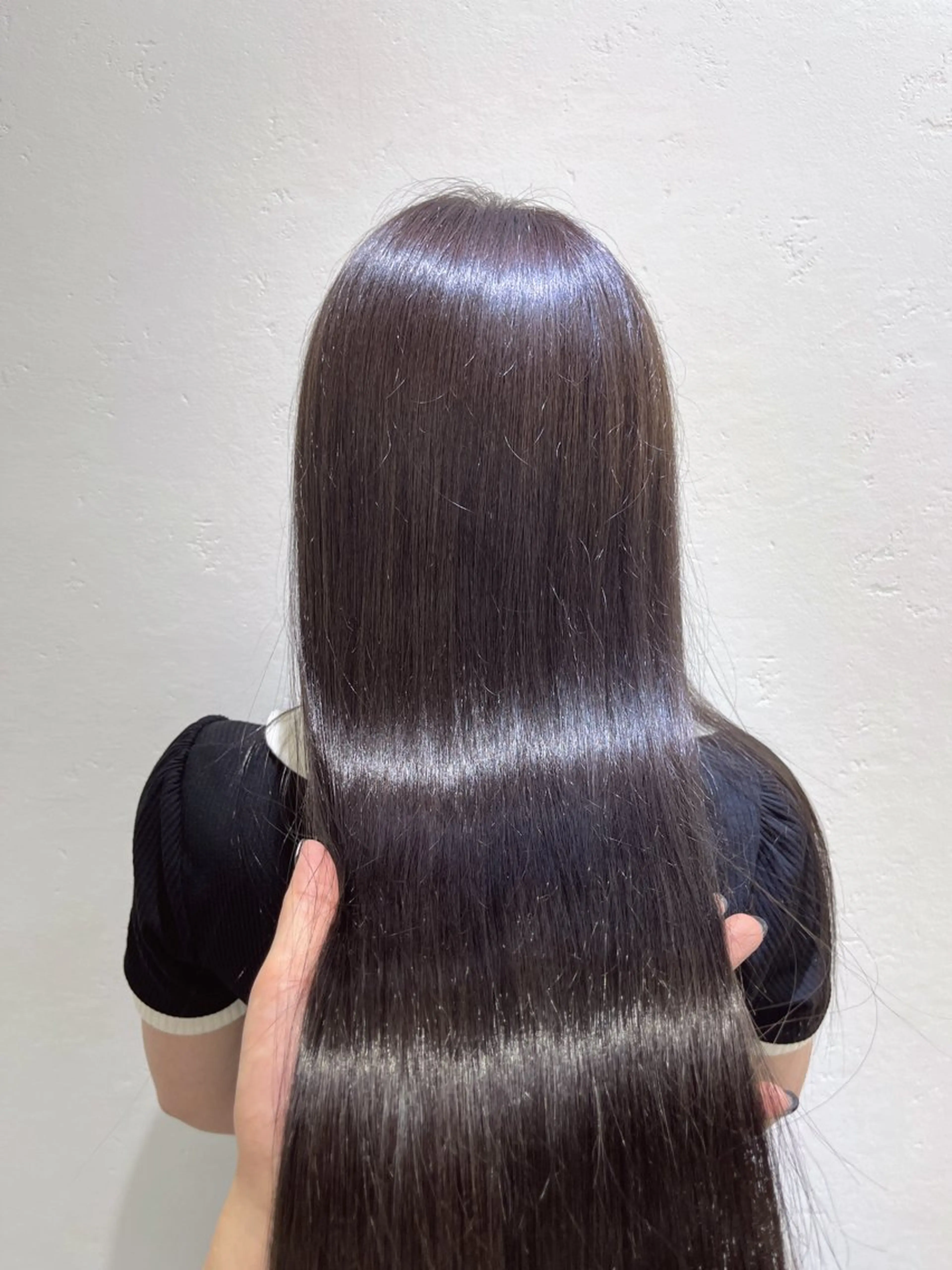 ロング カラー ハイトーン/レイヤ ーTENSHOのヘアスタイル