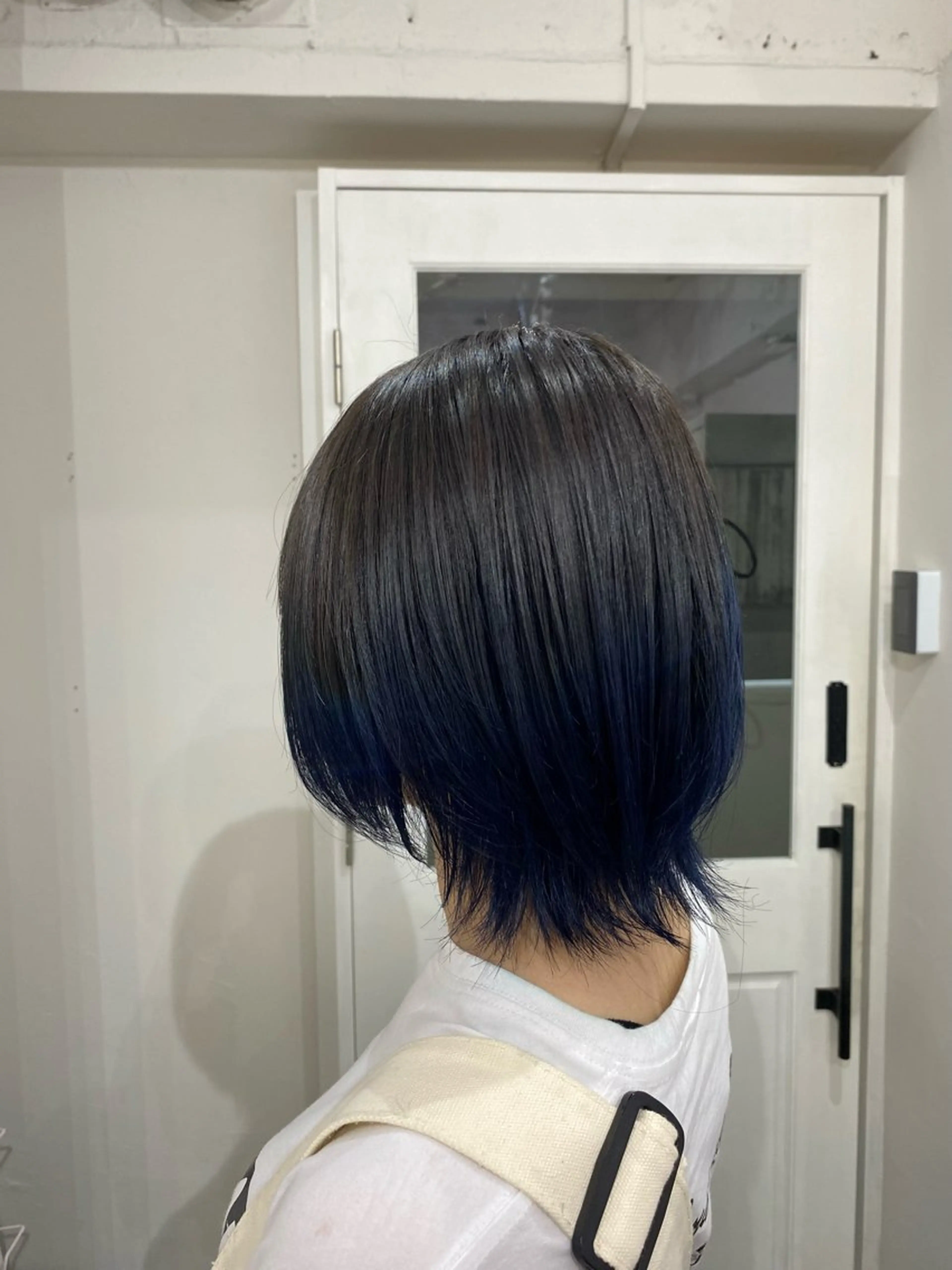 セミロング カラー ブリーチ ブルーカラー グラデーションカラー 楓🦋韓国系レイヤー / 透明感カラー🤍のヘアスタイル