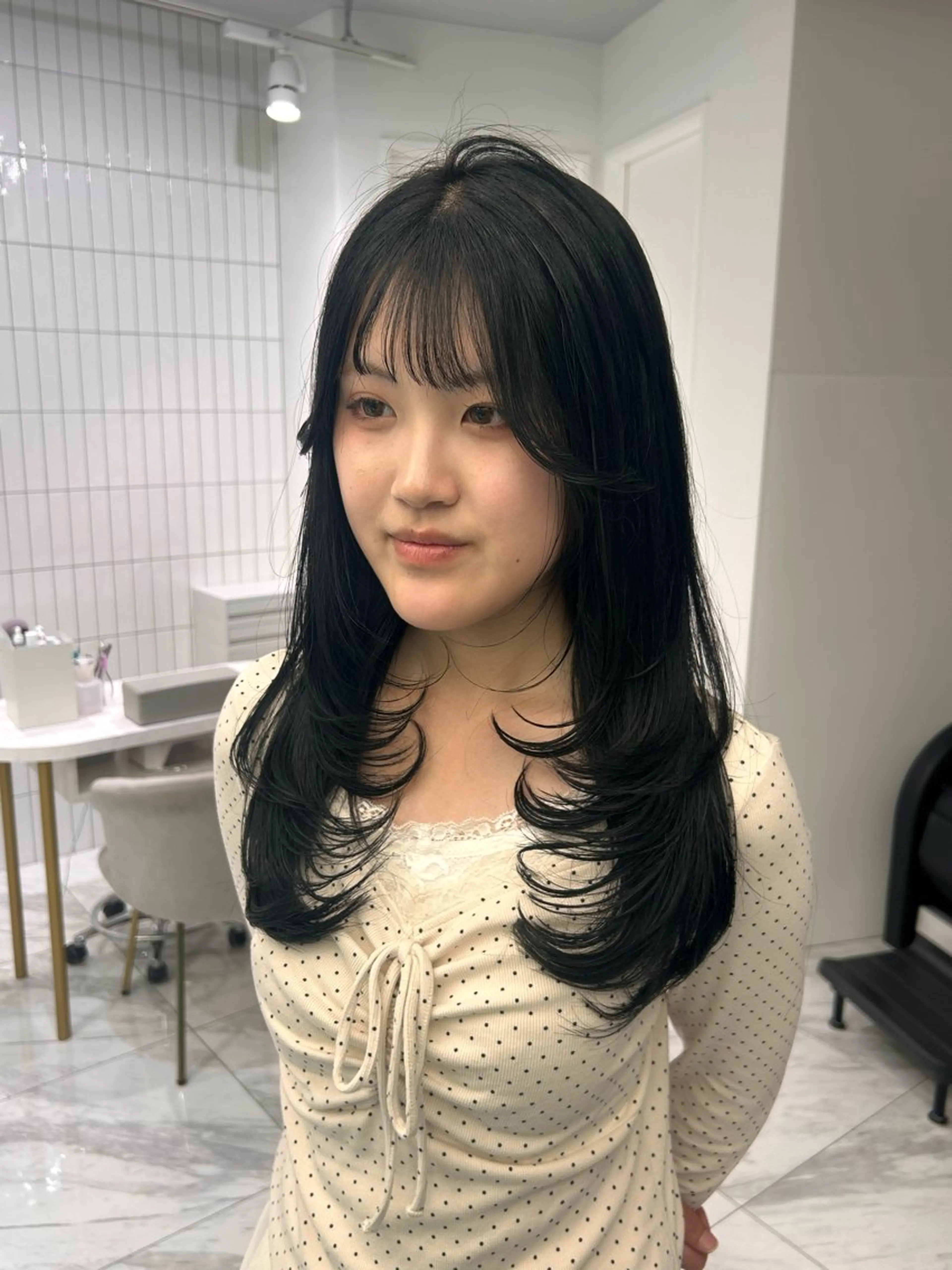 ロング レイヤー／マツエク 💋𝑨𝑵𝑵𝑨のヘアスタイル