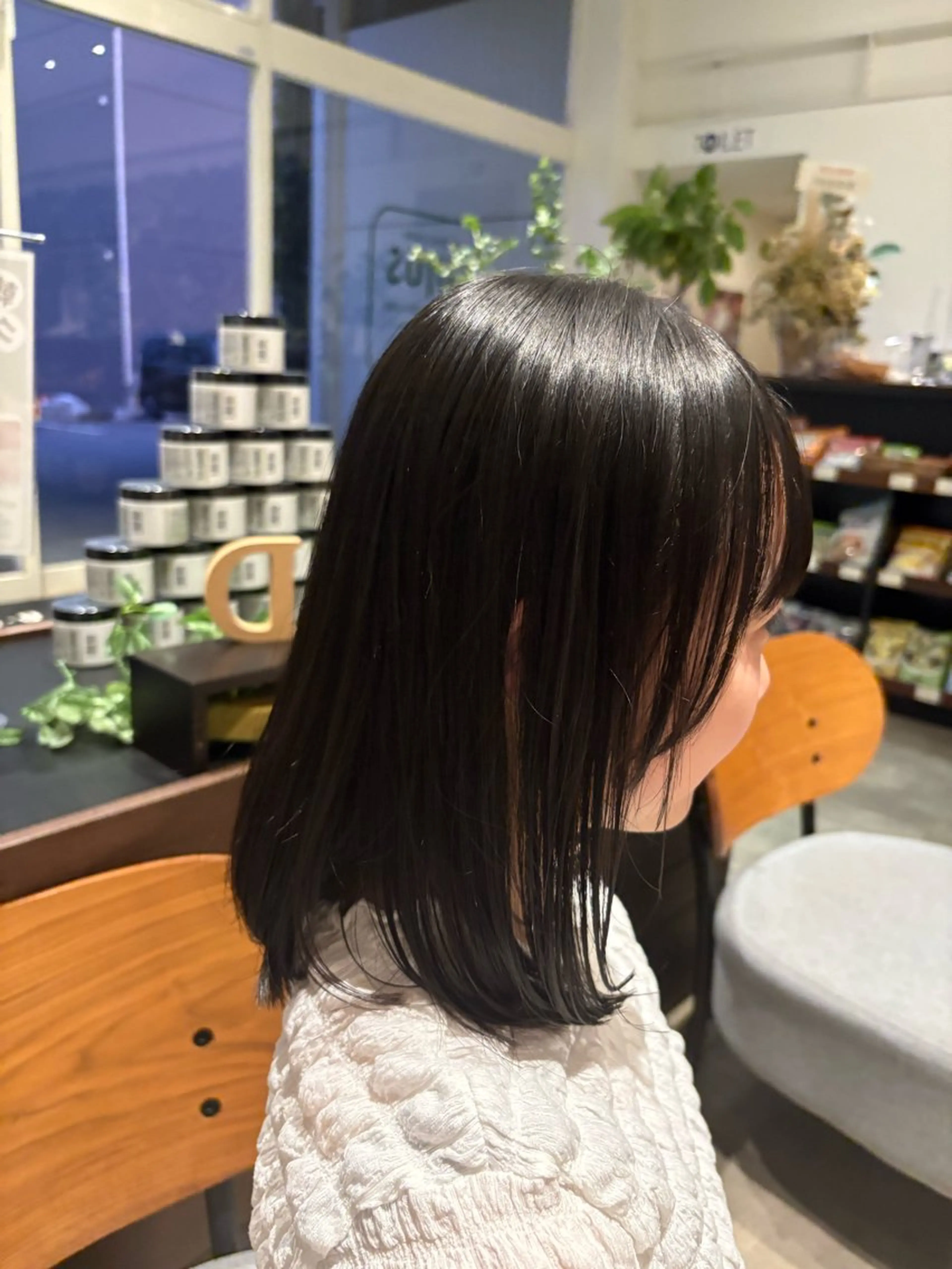 ミディアム 高橋 乙葉のヘアスタイル