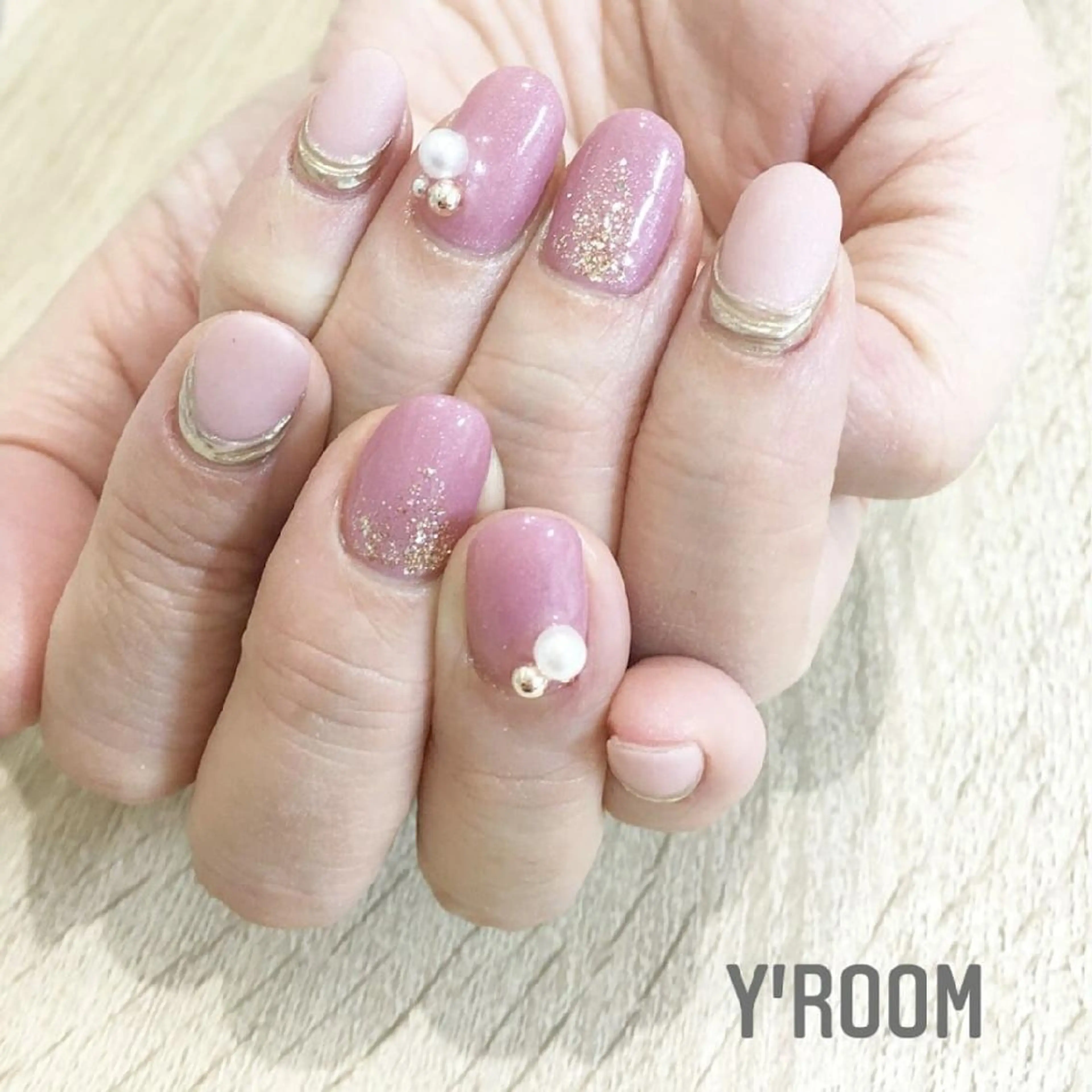 ネイル ジェルネイル ニュアンスネイル ワンカラーネイル パラジェル 夏ネイル ハンドネイル YUKA （ネイリスト）のネイルデザイン