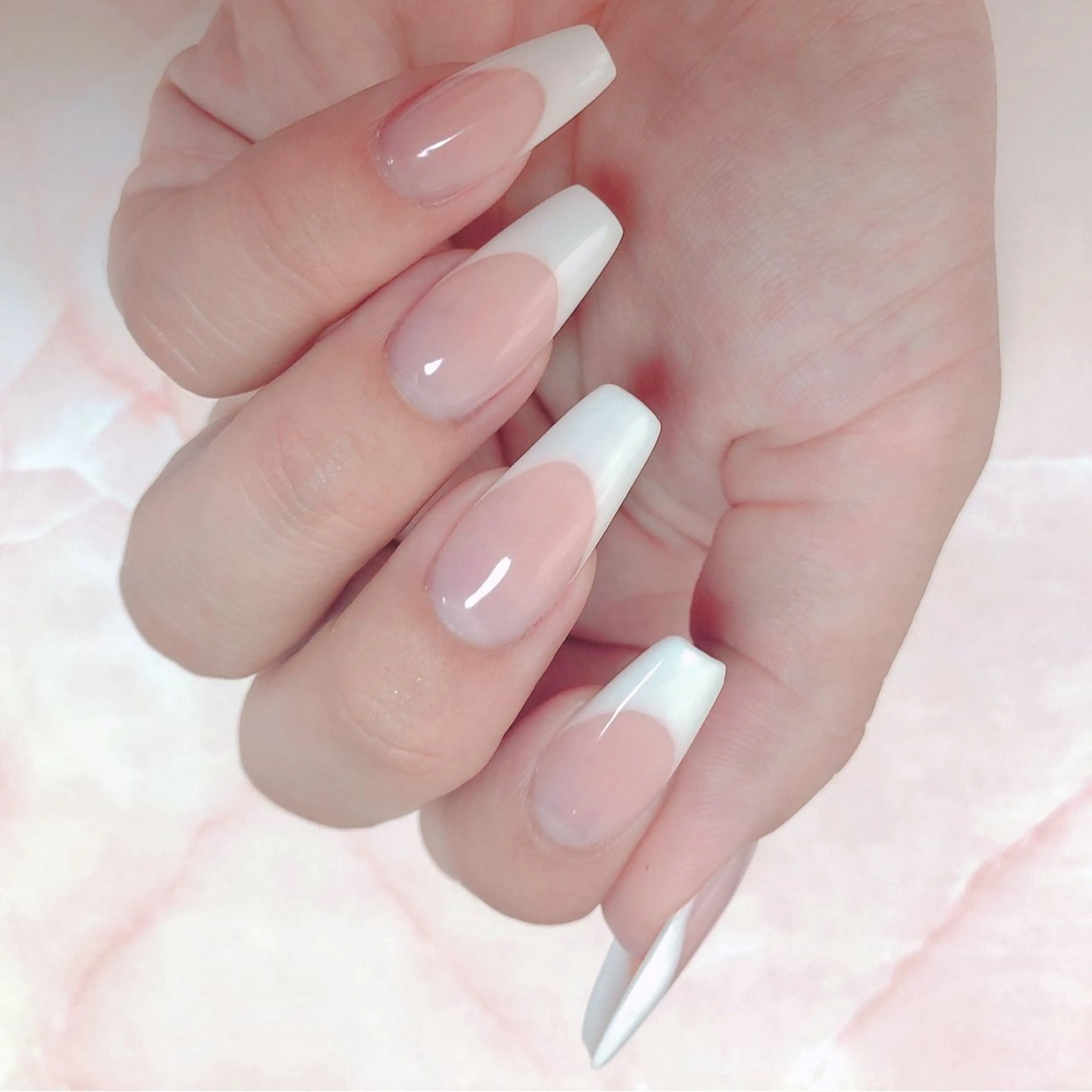 ネイル フレンチネイル スカルプネイル KIREIE NAILSのネイルデザイン