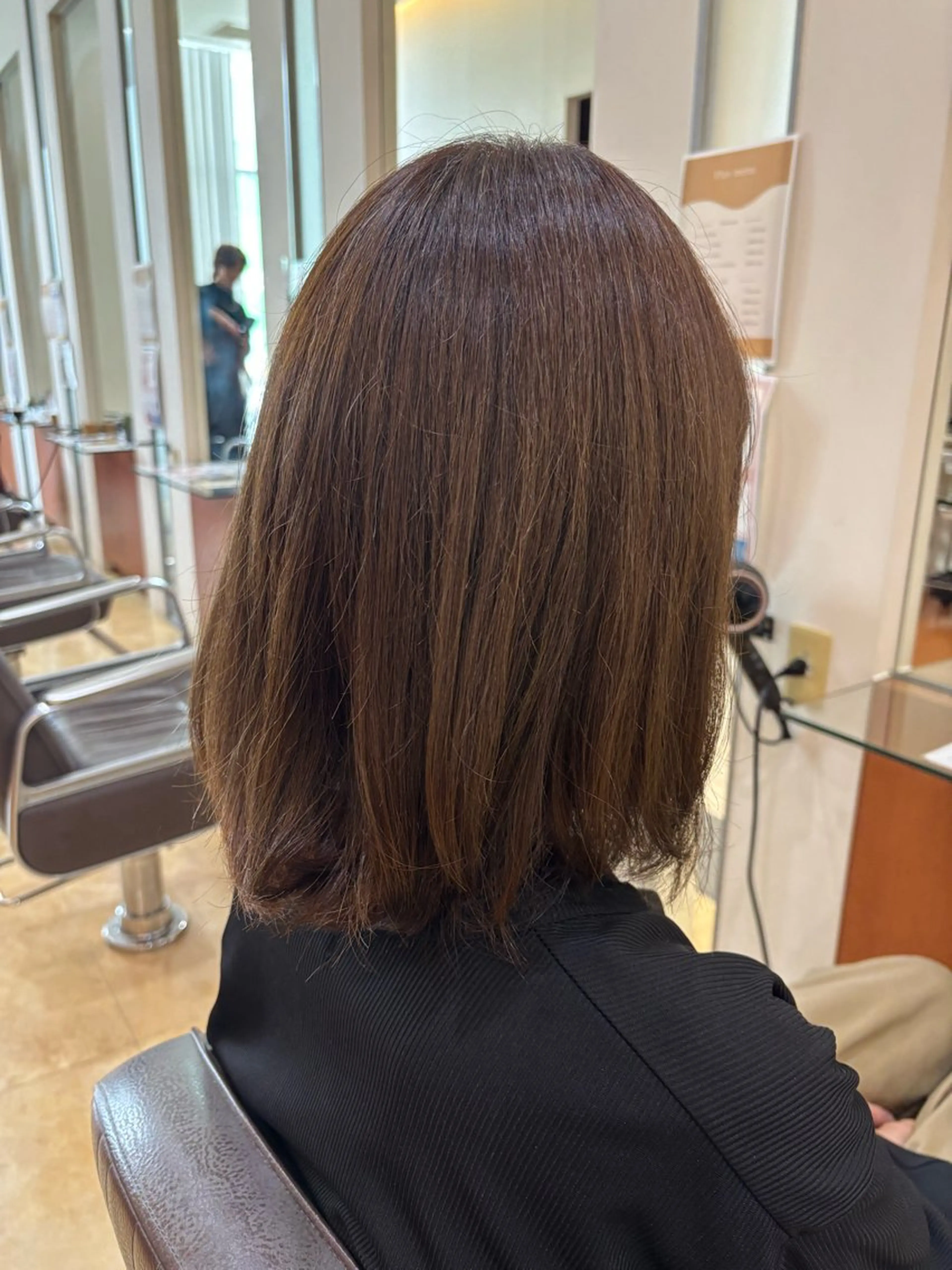 カラー 尾崎 優花のヘアスタイル