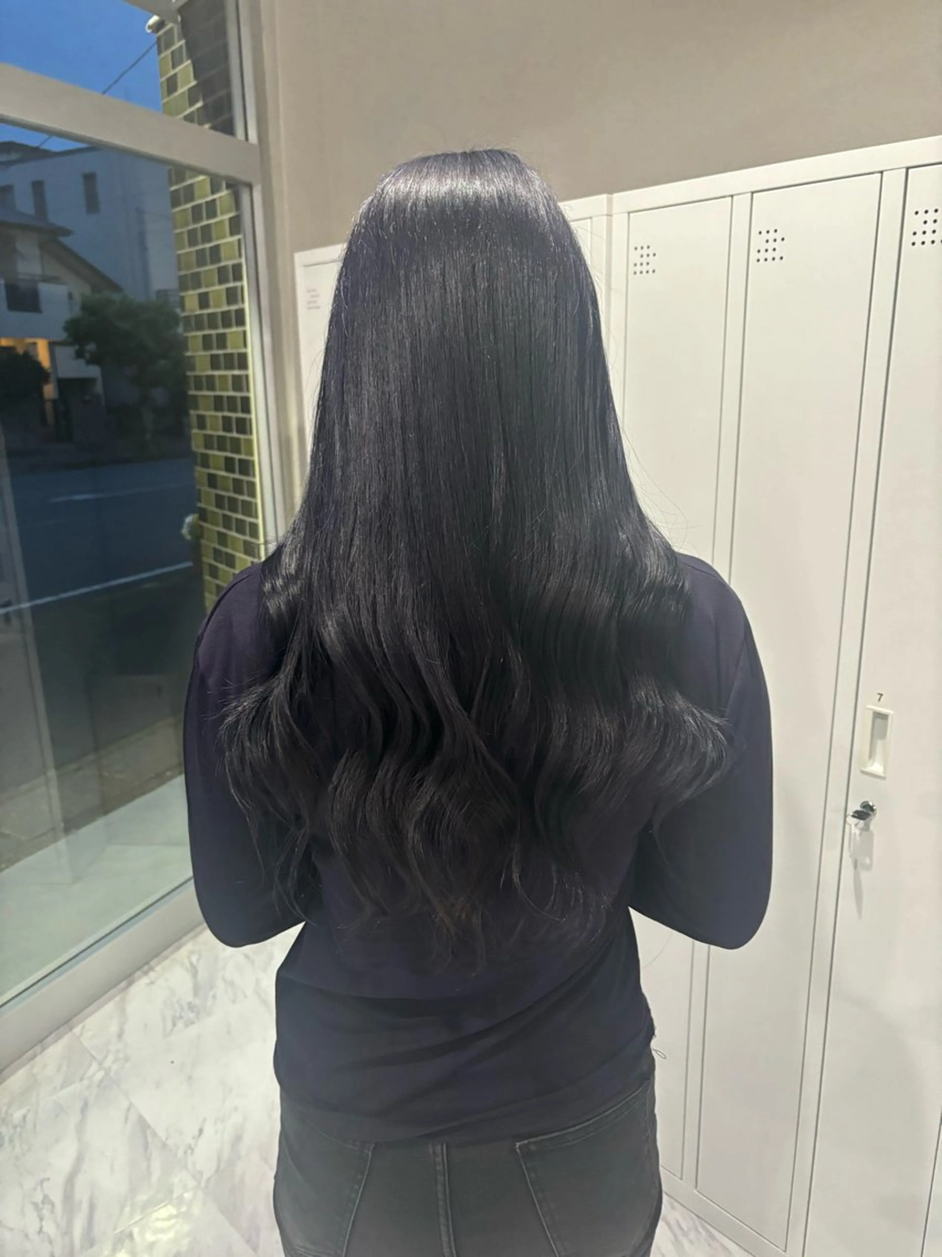 カラー 黒髪 ブリーチ ブルーカラー ブルーブラック 🫐インナーカラー 髪質改善🫐/MEIのヘアスタイル