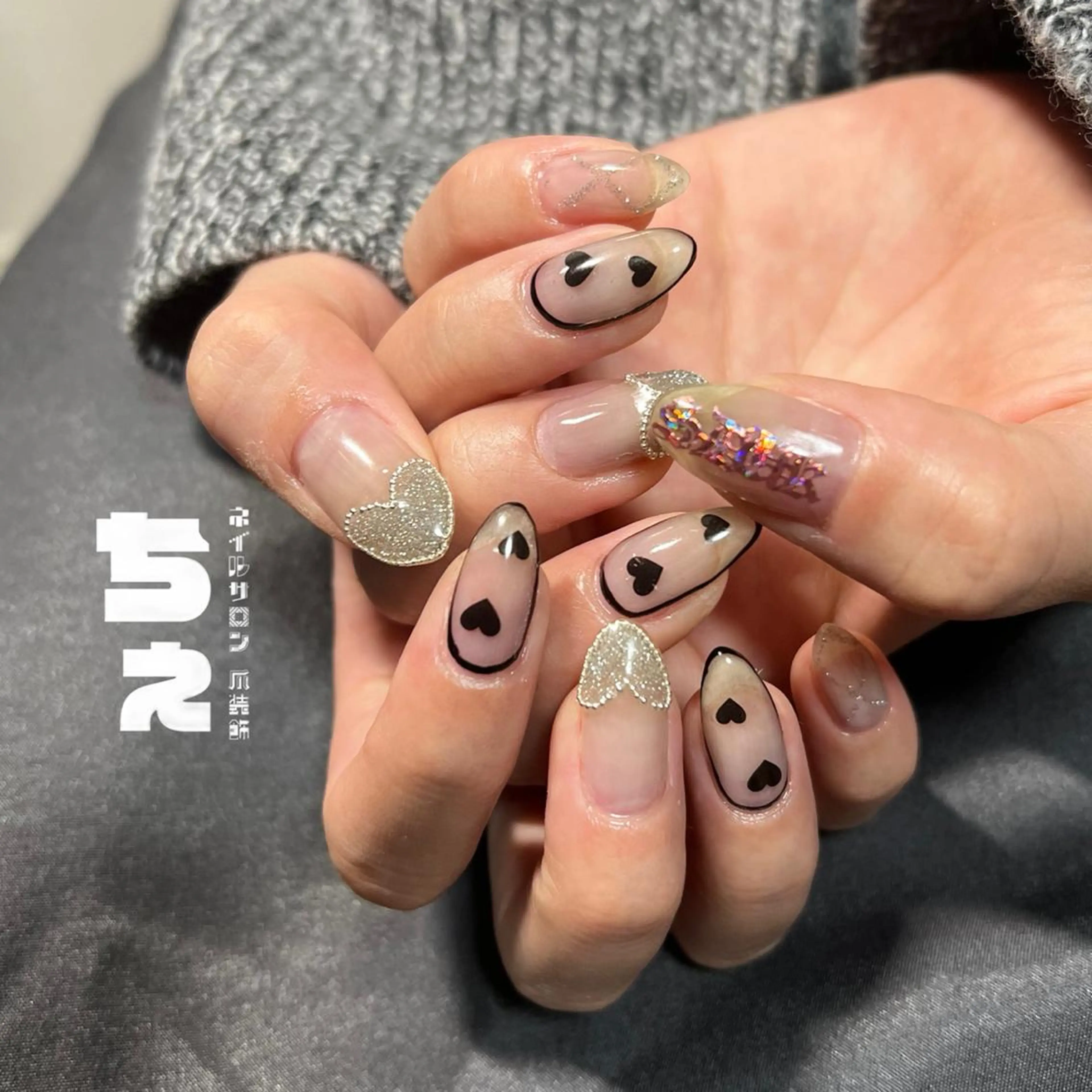 ネイル キラキラネイル nail salon CHEのネイルデザイン