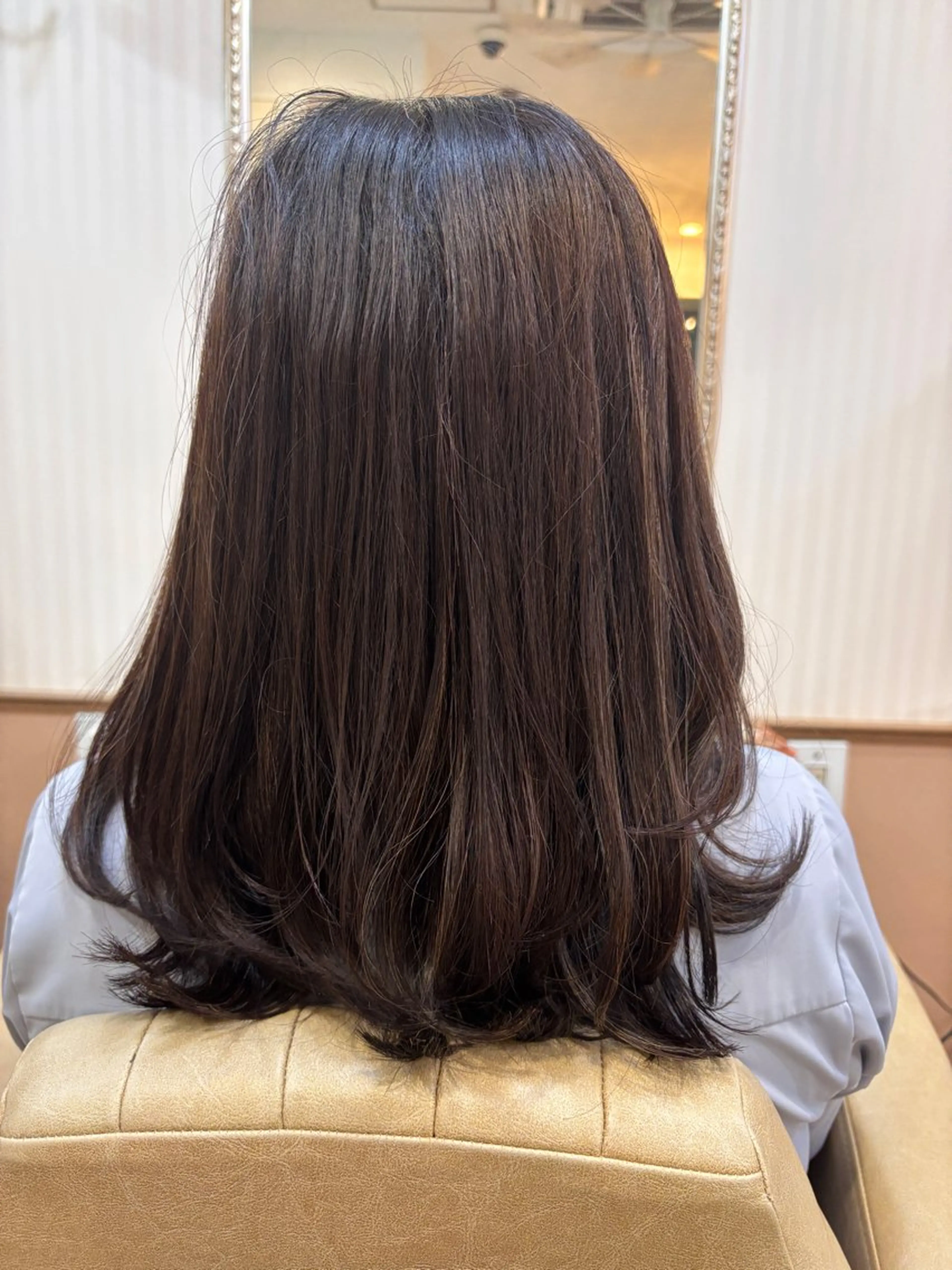 ロング 吉井 愛のヘアスタイル