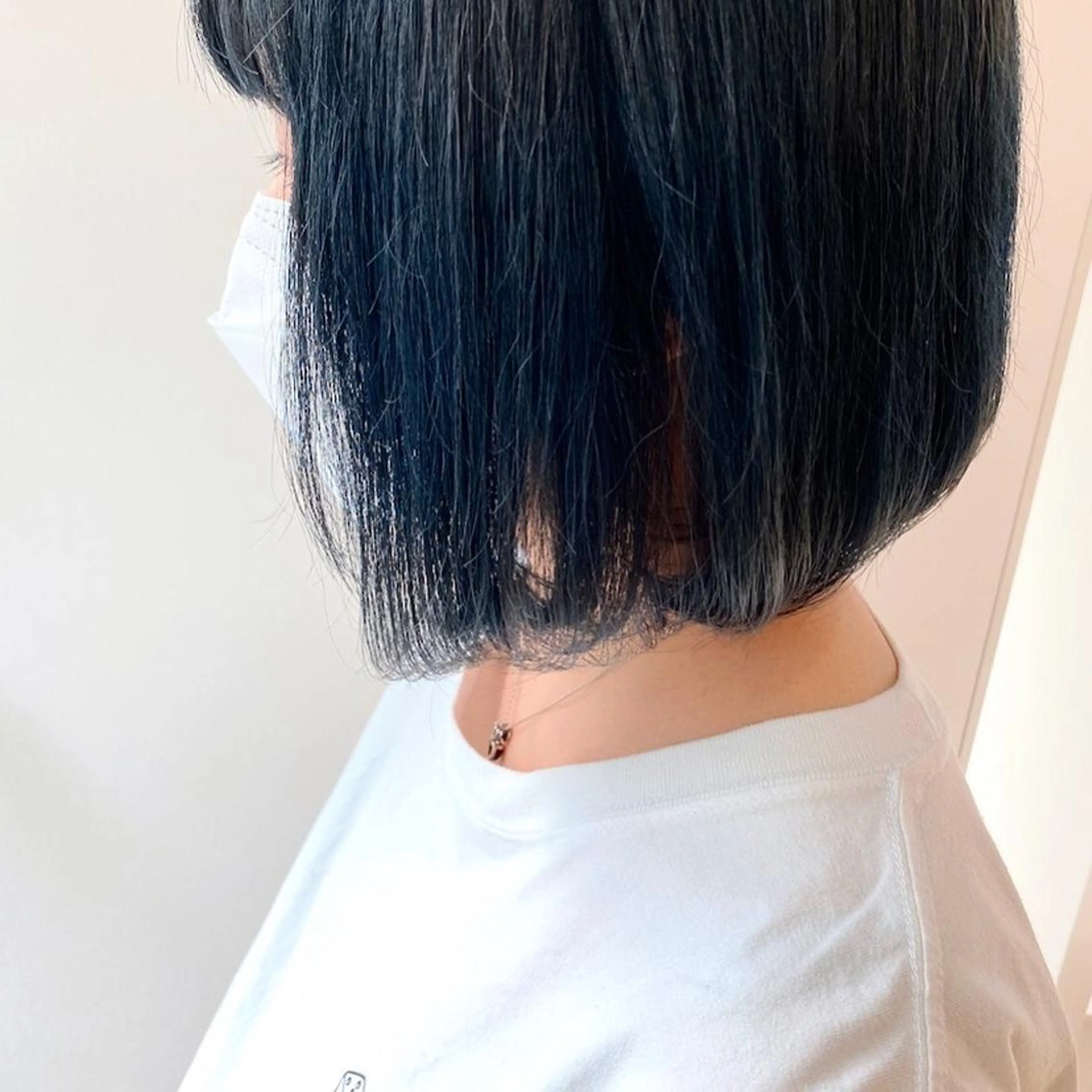 ショート カラー パーマ ヘアアレンジ 黒髪 ブルーカラー ブルーブラック カット ヘアカラー 縮毛矯正 西山梨々【5/1〜 復帰致します🌼】のヘアスタイル