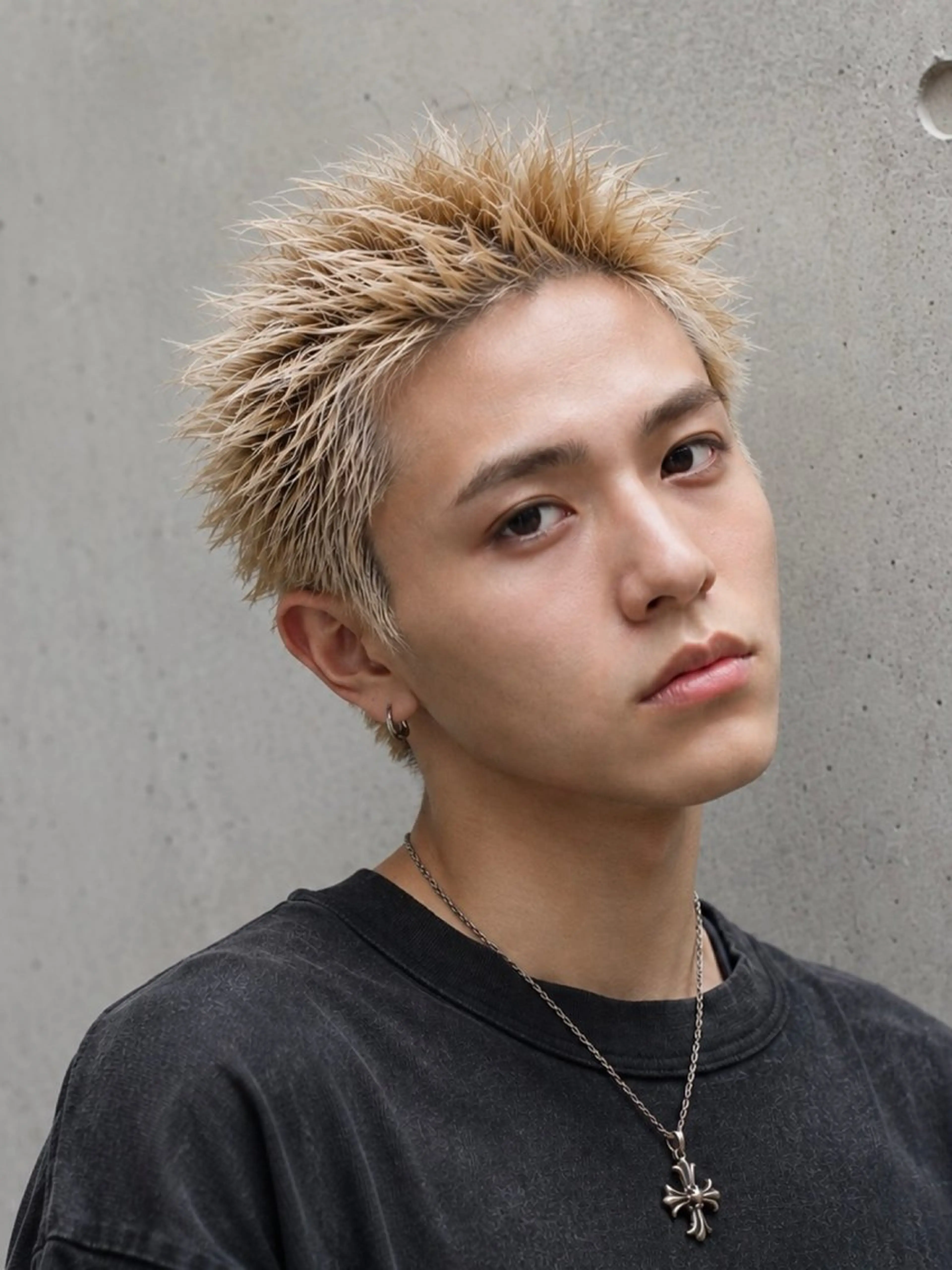 ショート カラー メンズ メンズブリーチ メンズハイトーン スパイキーショート ブリーチ 透明感カラー カット ヘアカラー 🌞塙　湧貴🌞 スパイキーショートのヘアスタイル