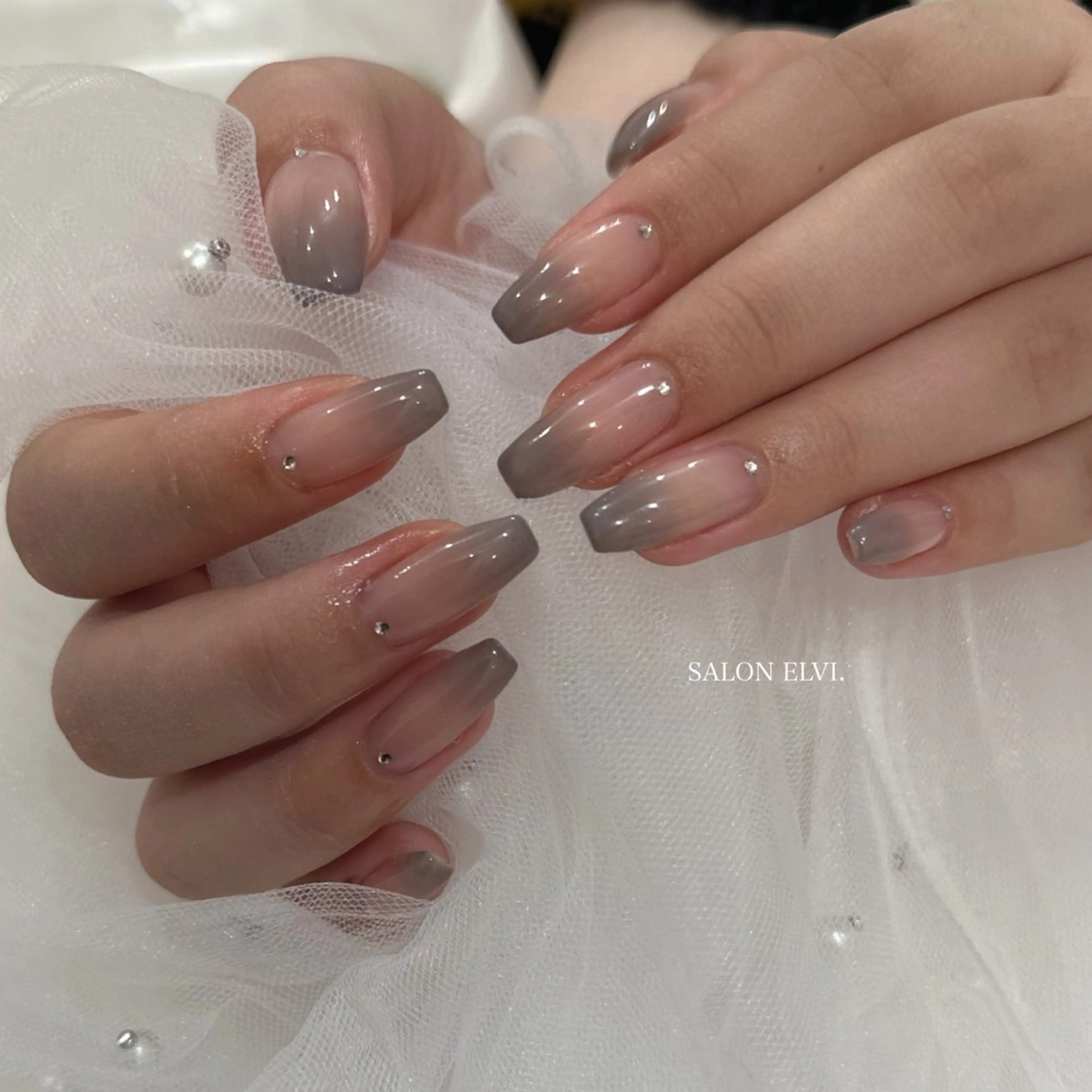 ネイル SALON ELVI.所属・SALON ELVI.のネイルデザイン