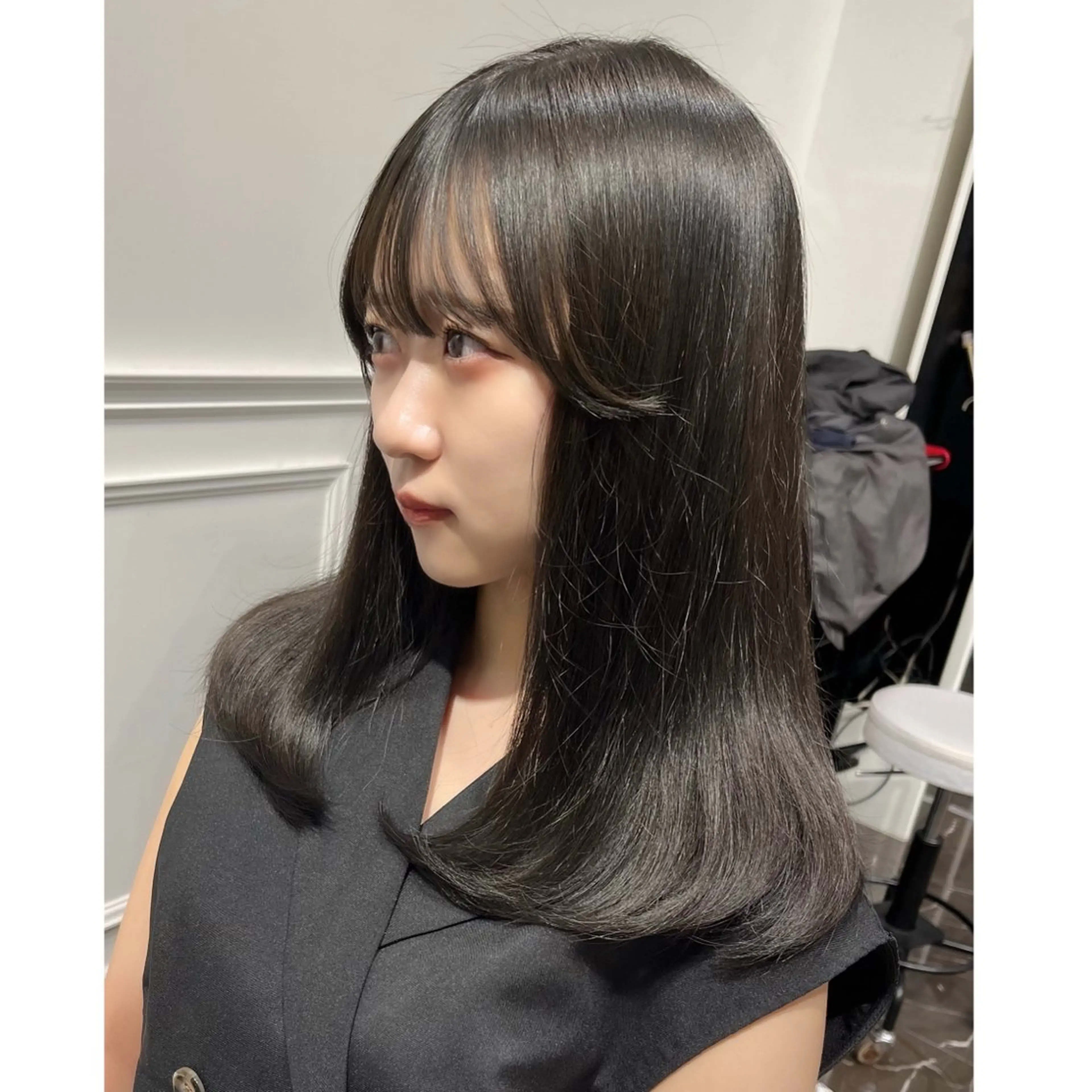 セミロング カラー ブリーチ ブリーチなしカラー ヘアカラー miyu /トレンド カラー×艶髪のヘアスタイル