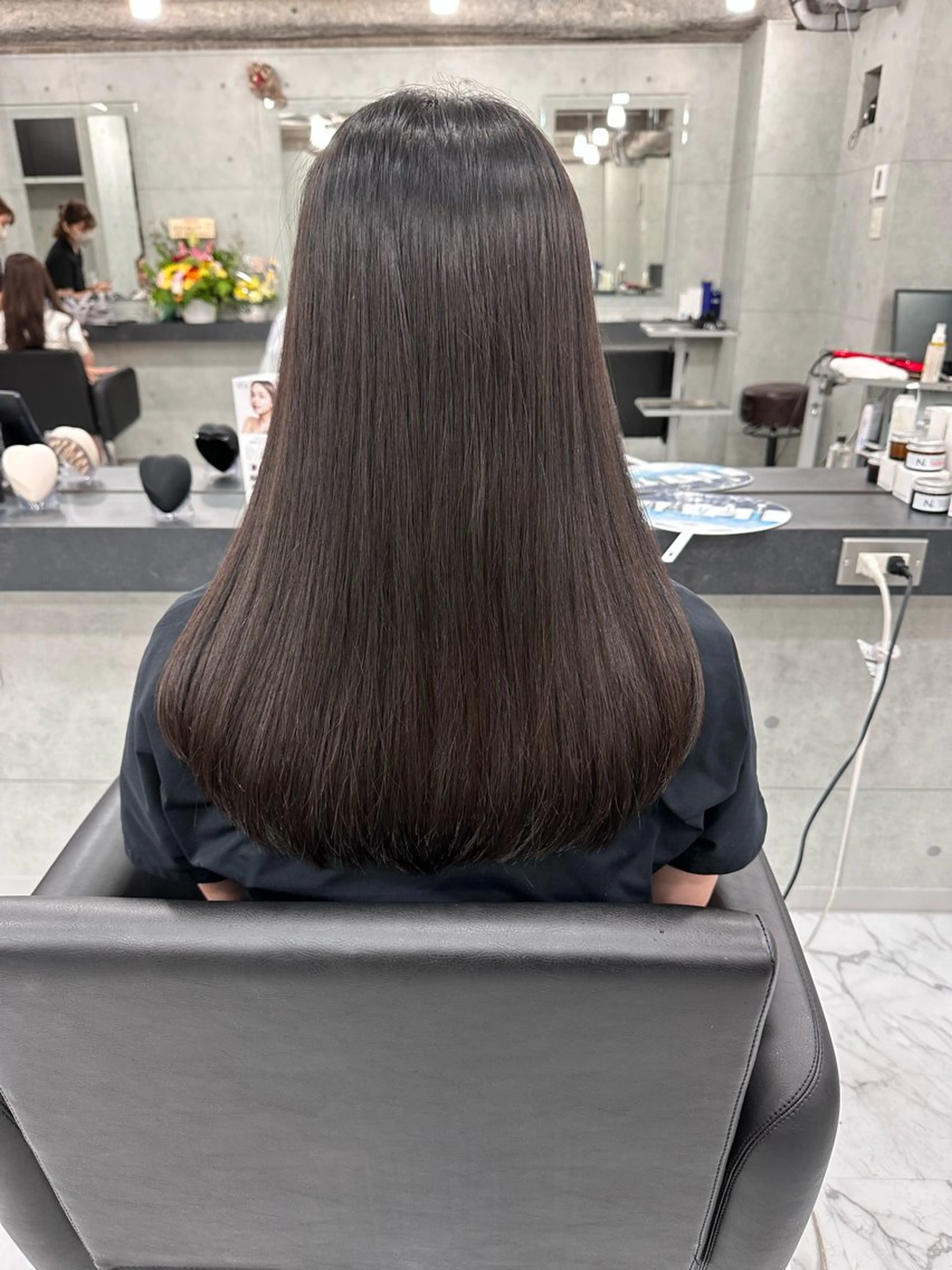 ロング ハイライト 髪質改善 小顔カット 縮毛矯正 トリートメント Endearing 銀座/レイヤーカットのヘアスタイル