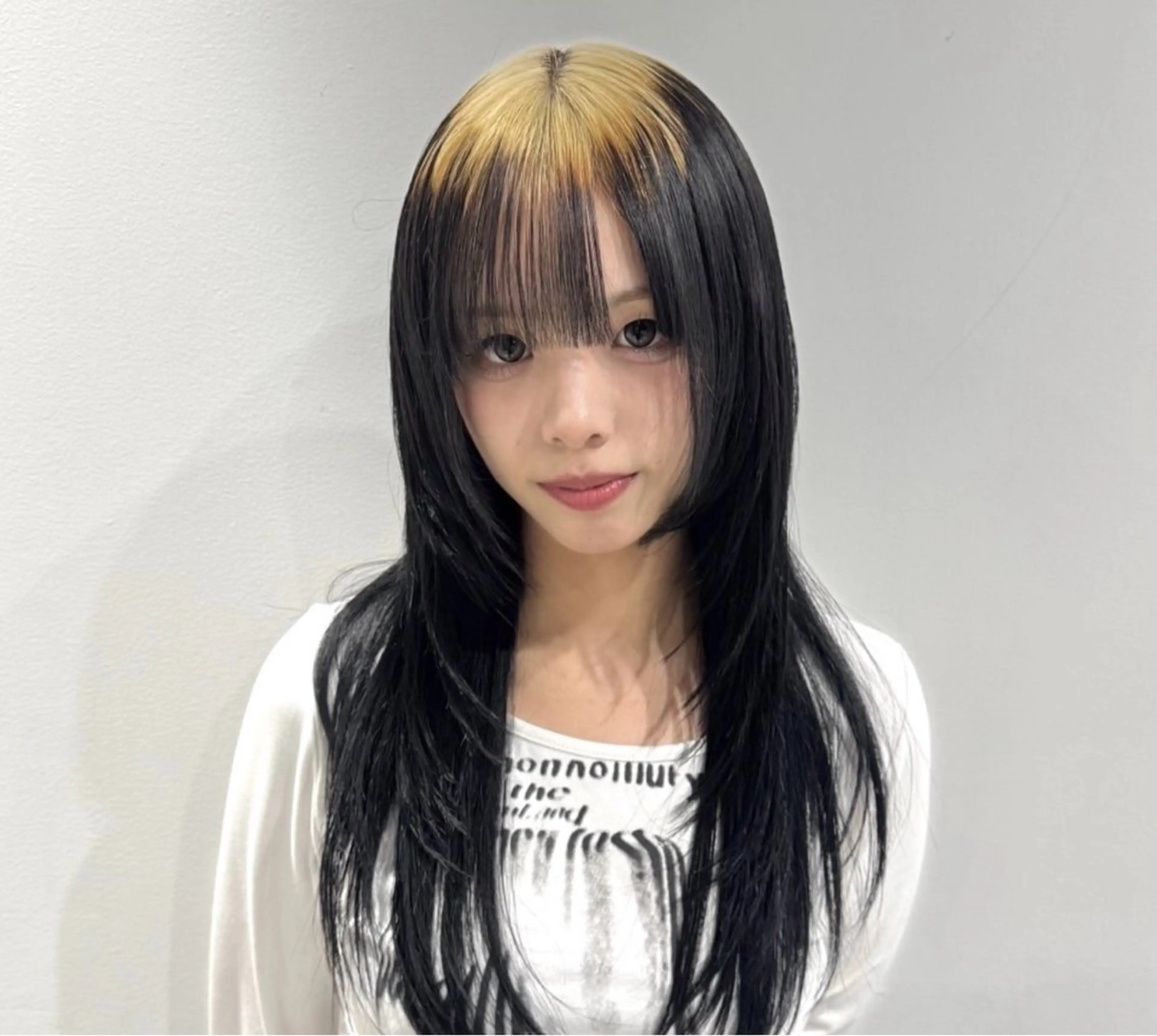 ロング ロングレイヤー エクステ レイヤーカット ロング カット ヘアカラー 佐々木 哲太のヘアスタイル