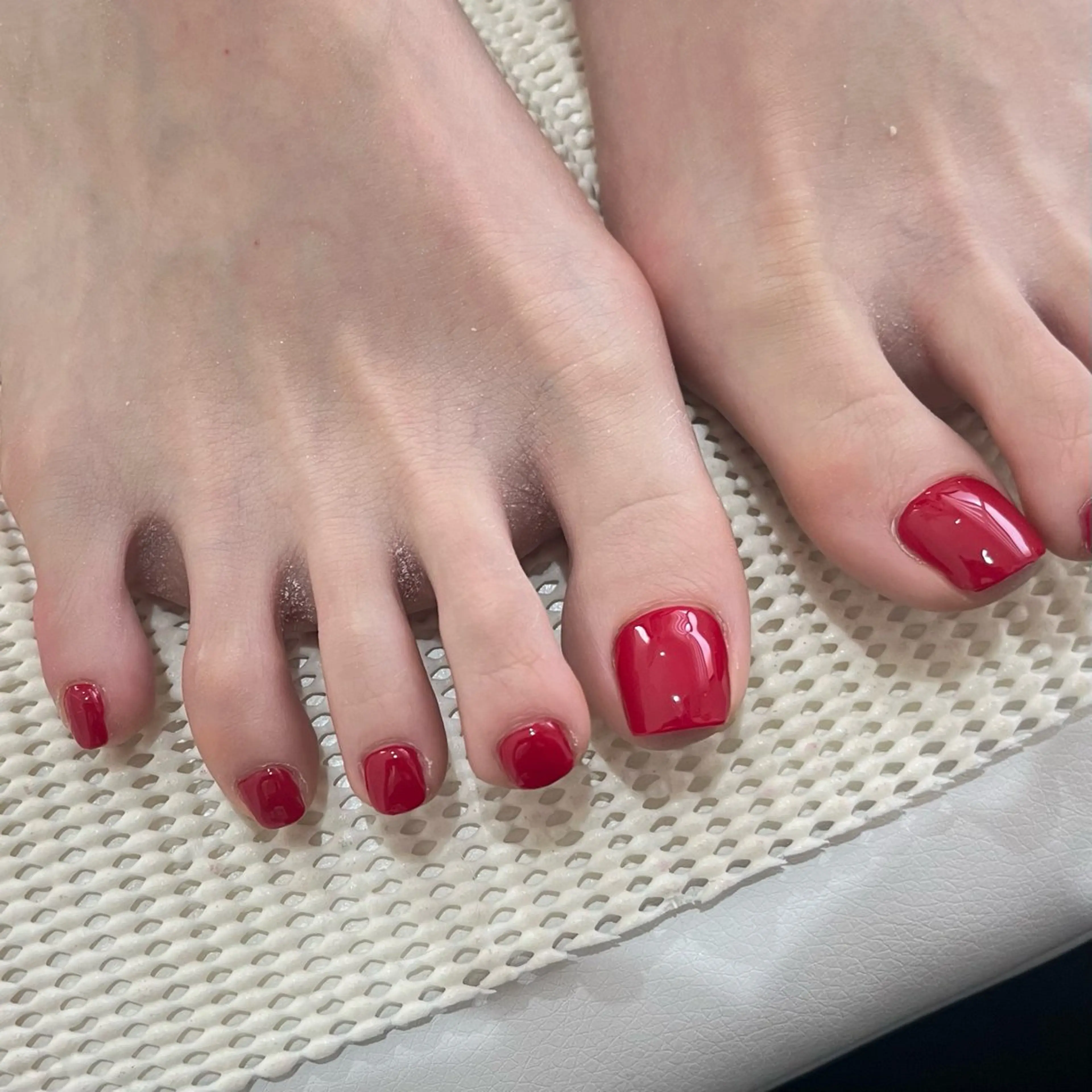 ネイル ワンカラーネイル 赤色 すずき Batik大船店のネイルデザイン