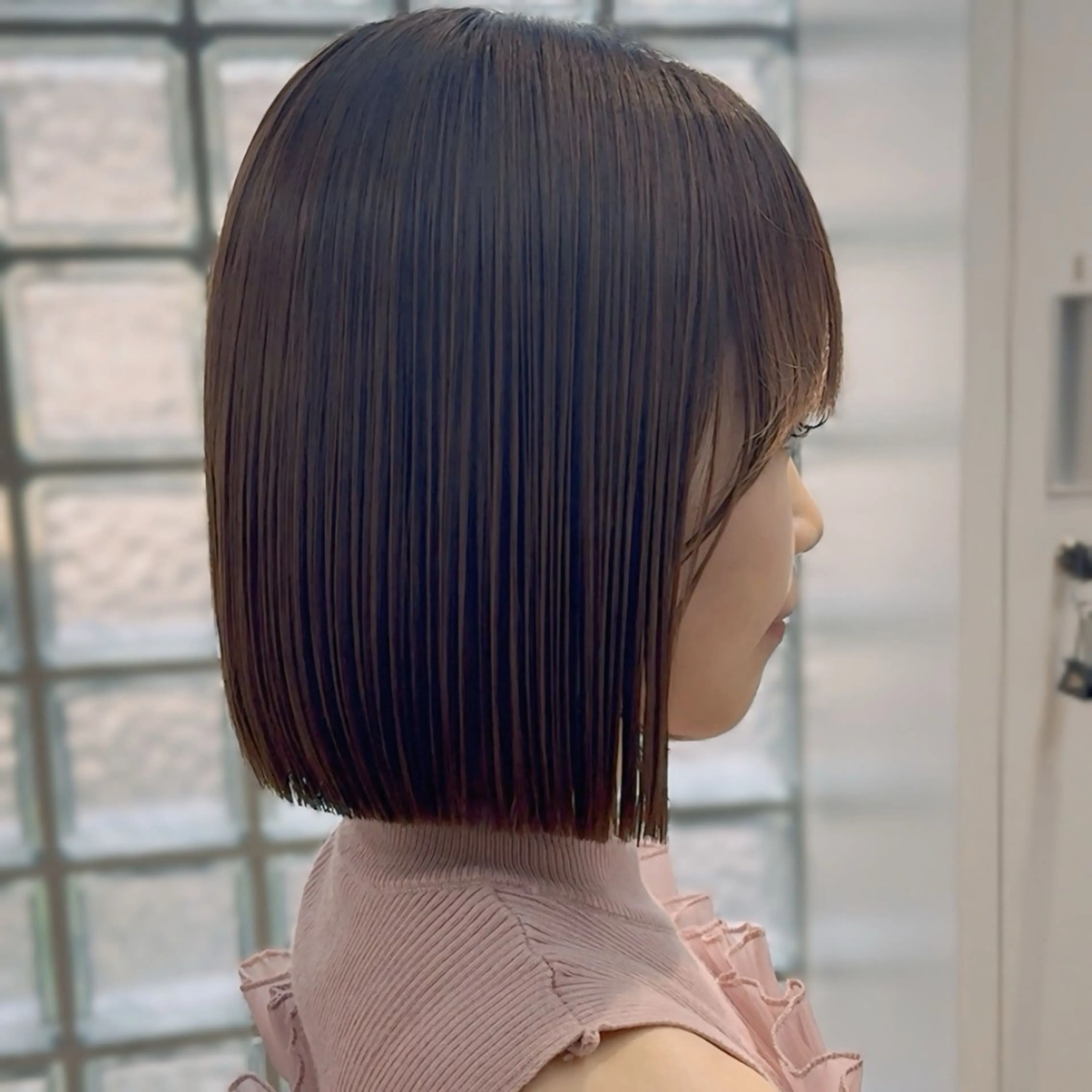 ショート ストンボブ/ 縮毛矯正/岩澤脩太のヘアスタイル