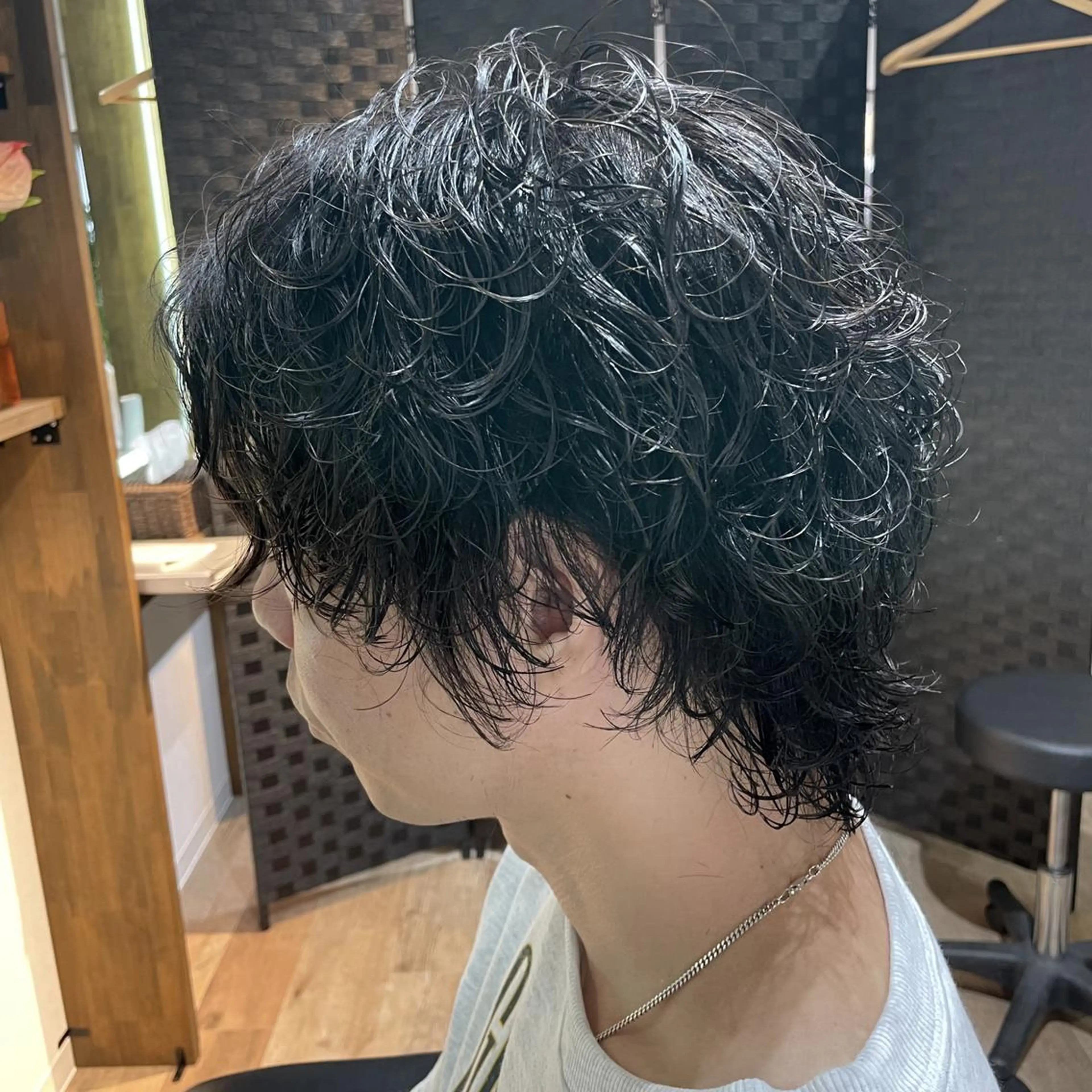 ミディアム パーマ メンズ ミディアムパーマ メンズパーマ メンズウルフカット ウルフカット カット パーマ パーマPrivate SalonNoa名駅のヘアスタイル