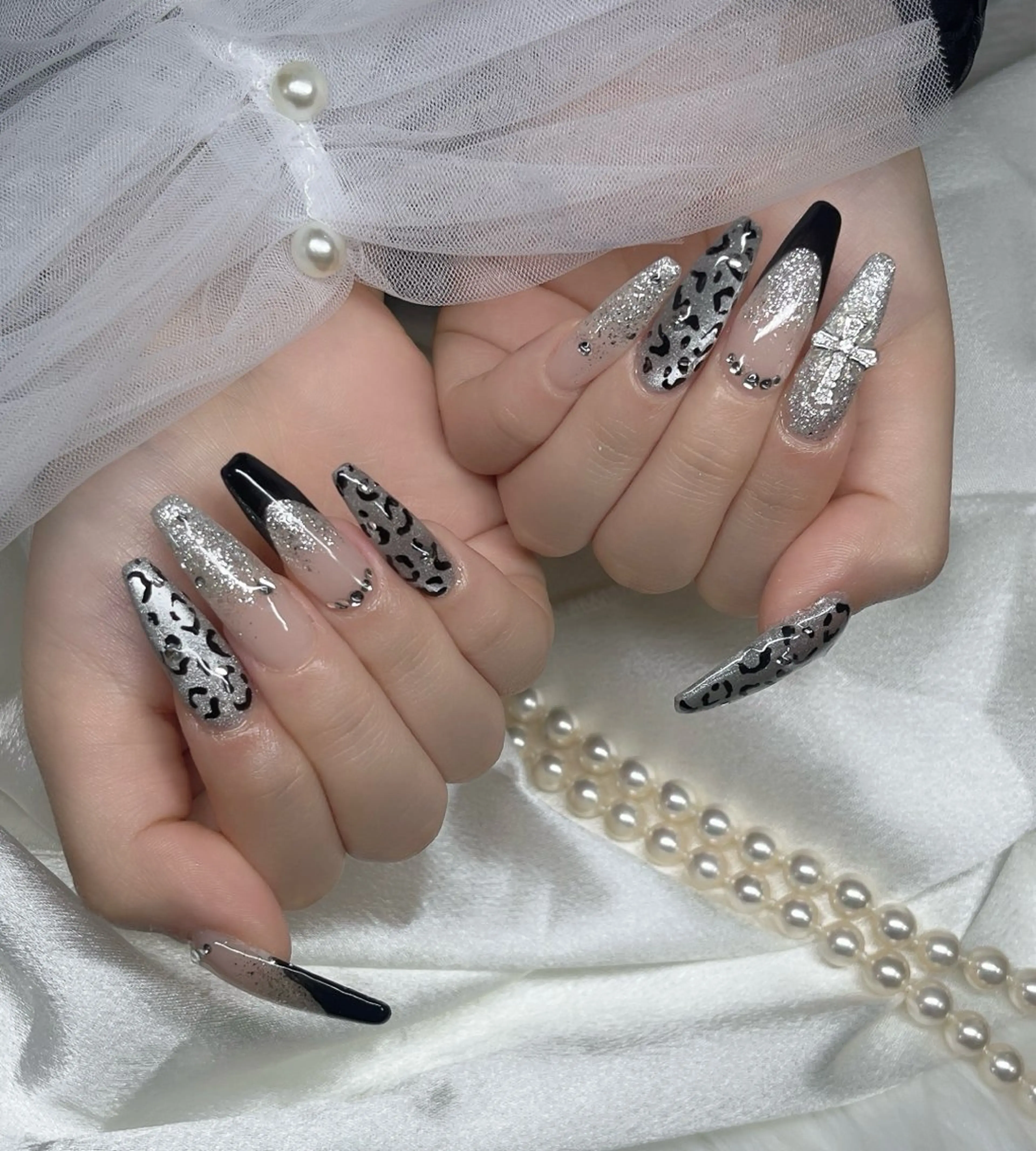 ネイル YOLO NAILのネイルデザイン