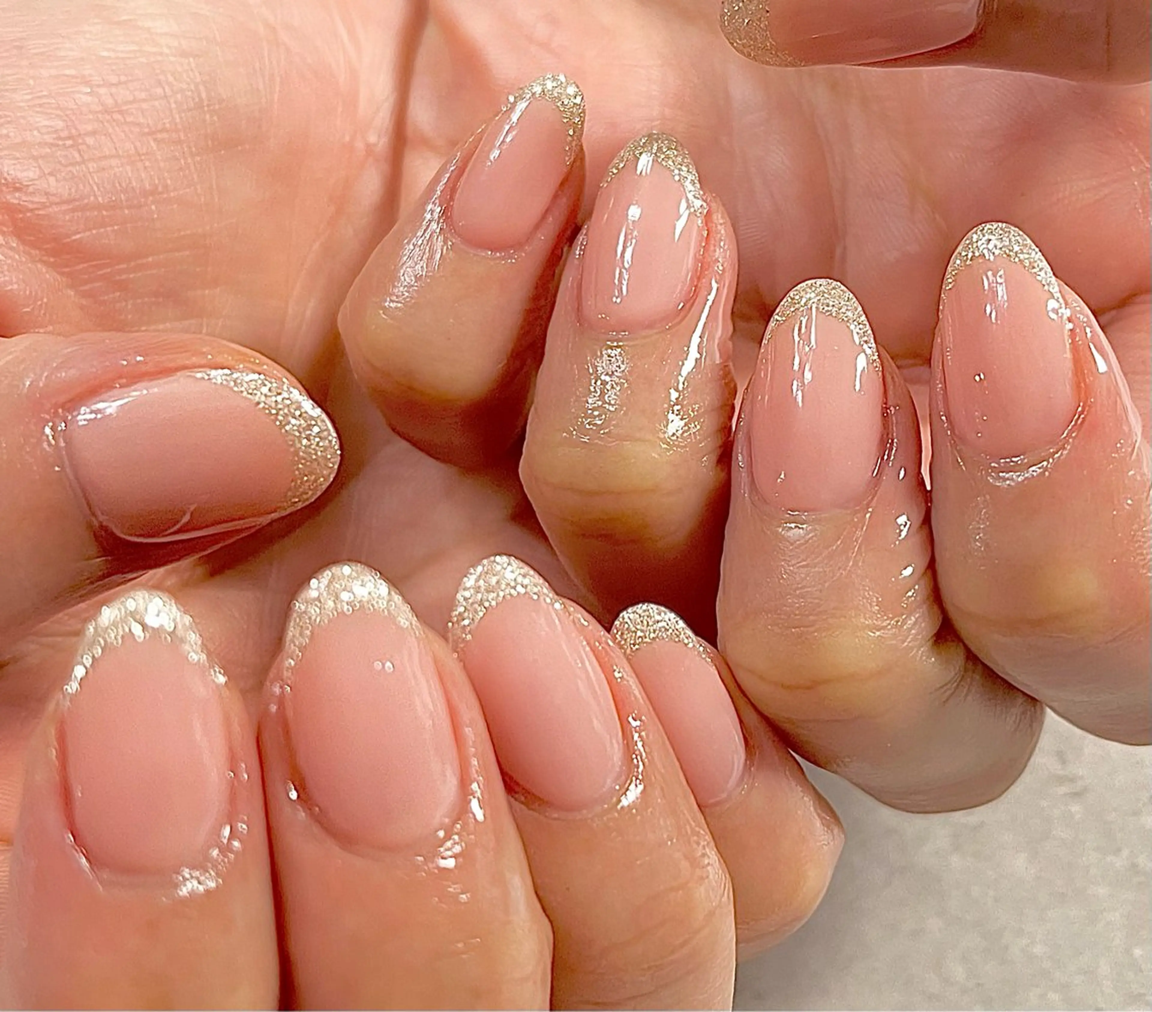 ネイル フレンチネイル ラメ(グリッター) ハンドネイル ネイルサロン ミールのネイルデザイン