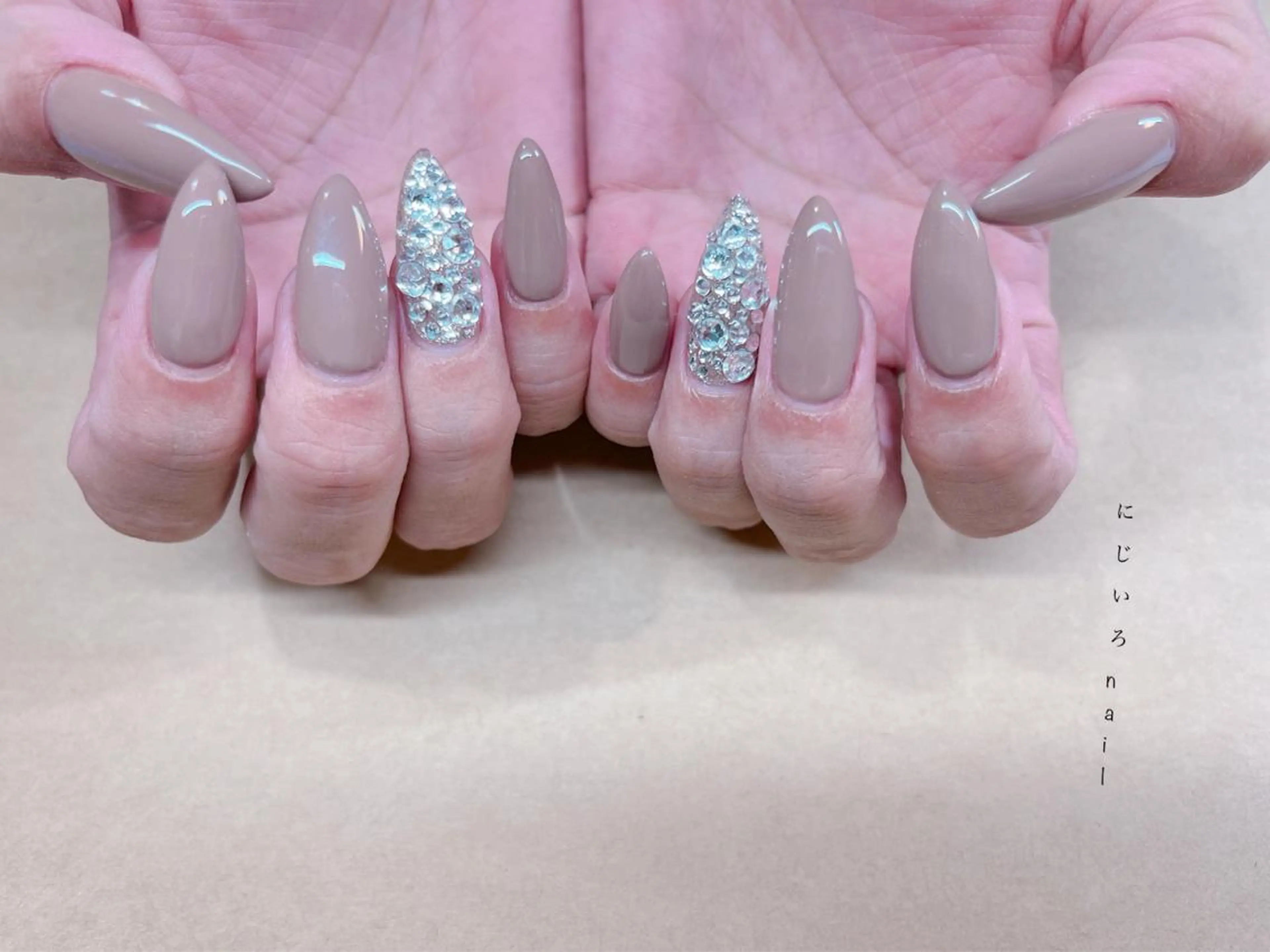 ネイル にじいろ nailのネイルデザイン