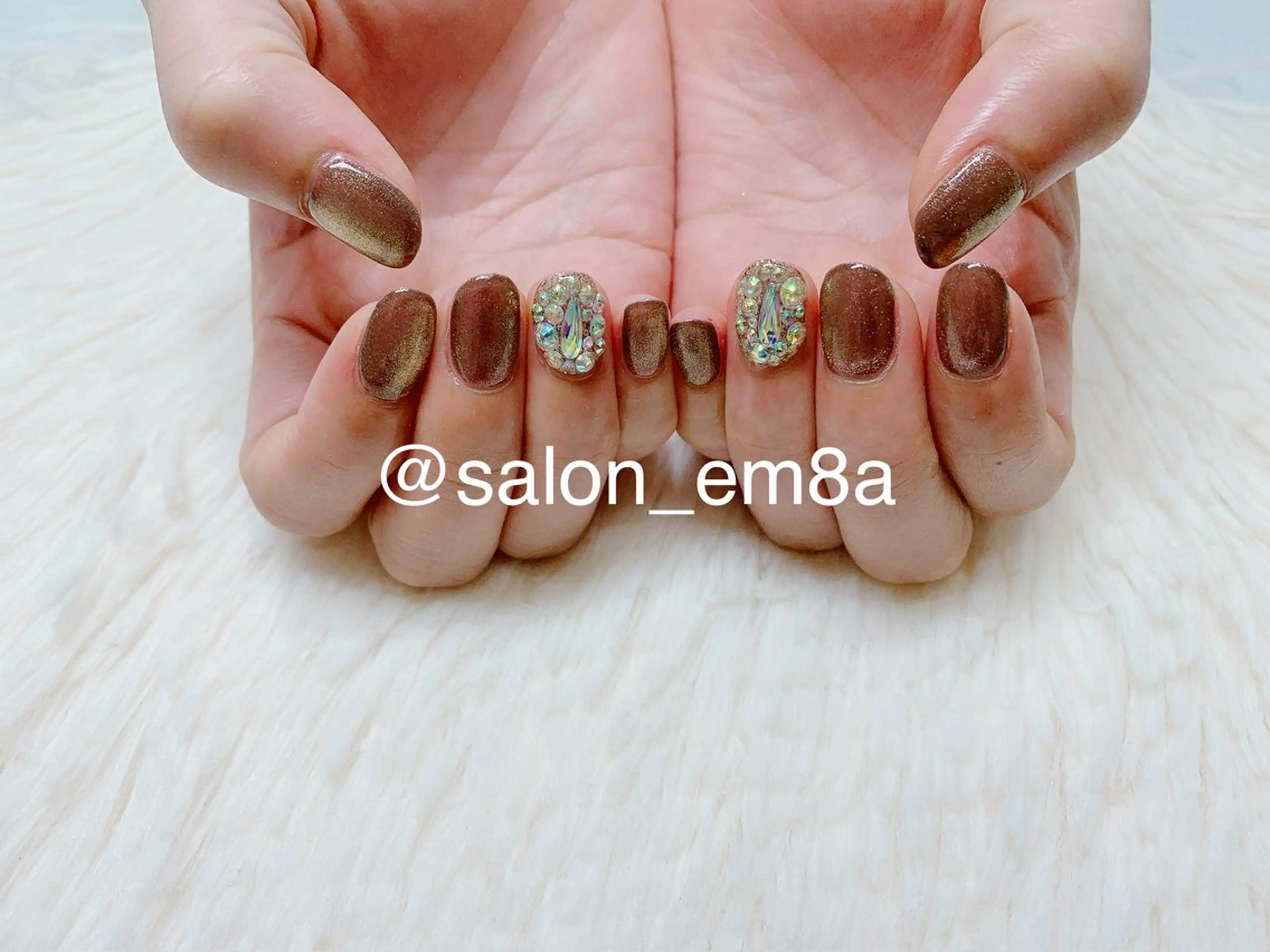 ネイル ジェルネイル マグネットネイル salon EM&A emiのネイルデザイン