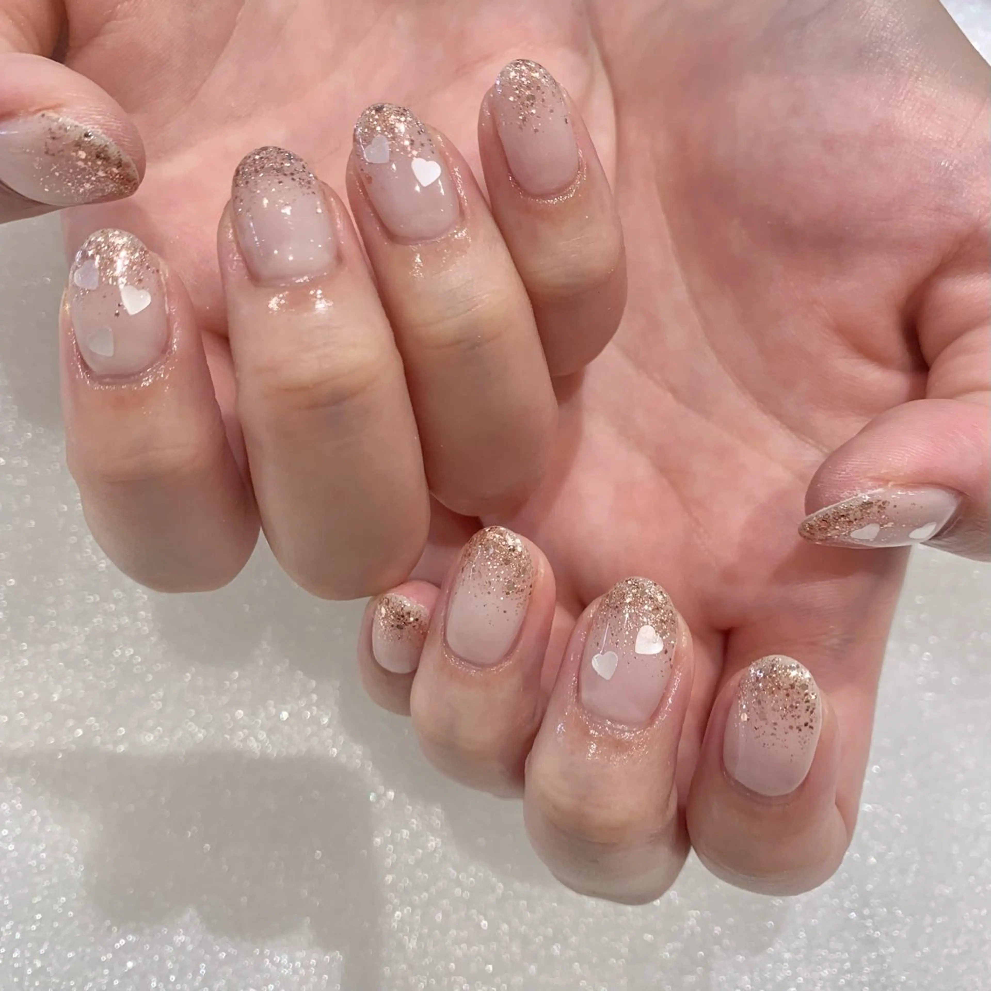 ネイル ハート ハンドネイル nailist🍒 ヤマザキのネイルデザイン