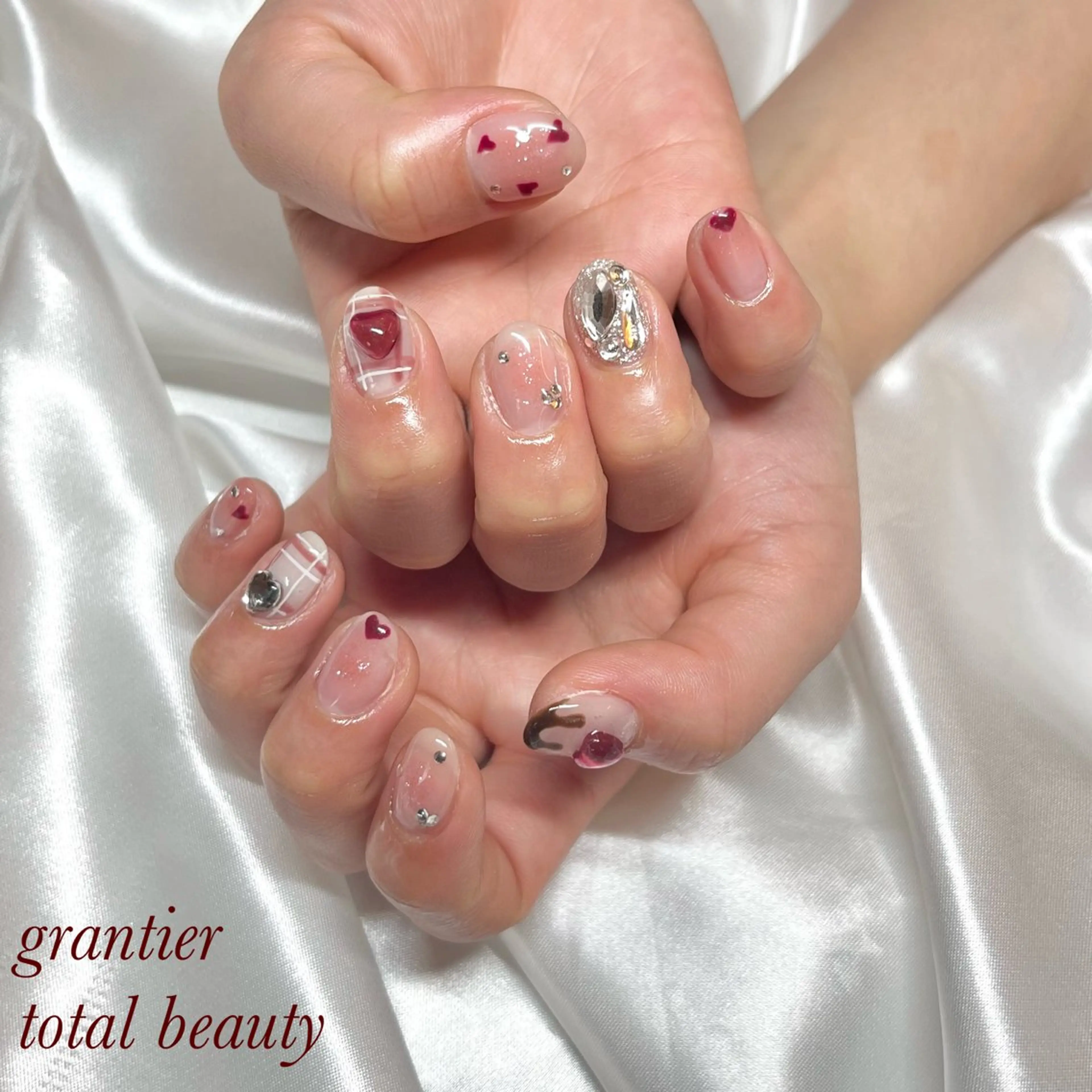 ネイル 持ち込み ハンドネイル フットネイル grantier beautyのネイルデザイン