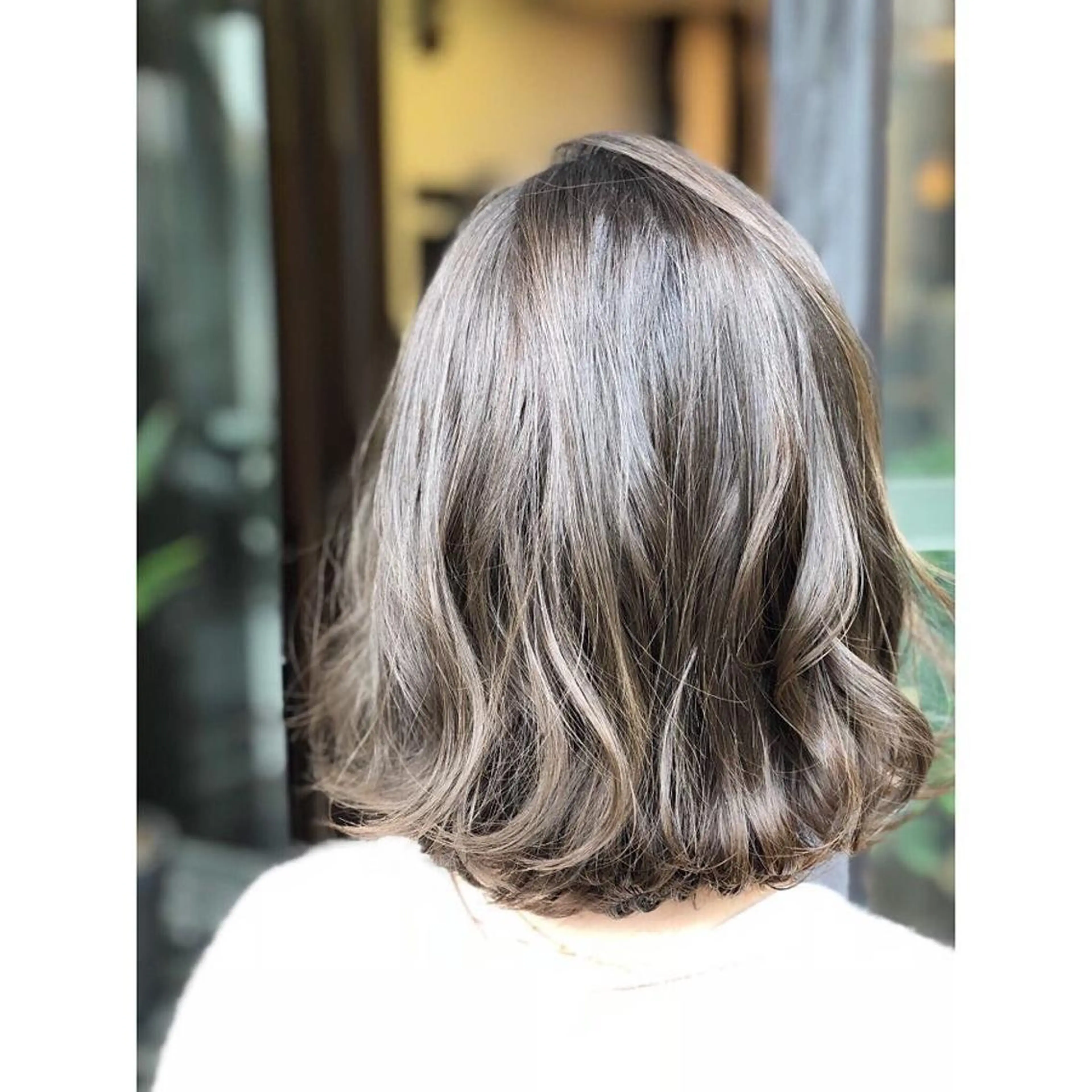 ショート カラー ベージュカラー グレージュ パーソナルカラー診断 できます　木曽　主博のヘアスタイル